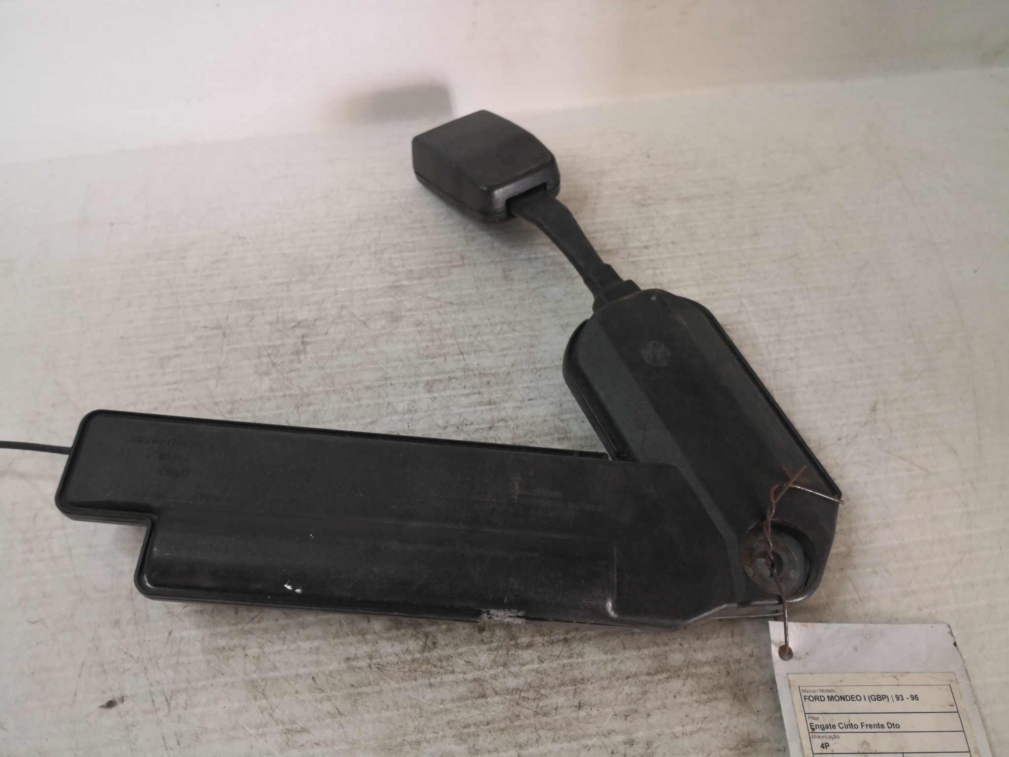 Engate Cinto Frente Dto FORD - ID S_53836