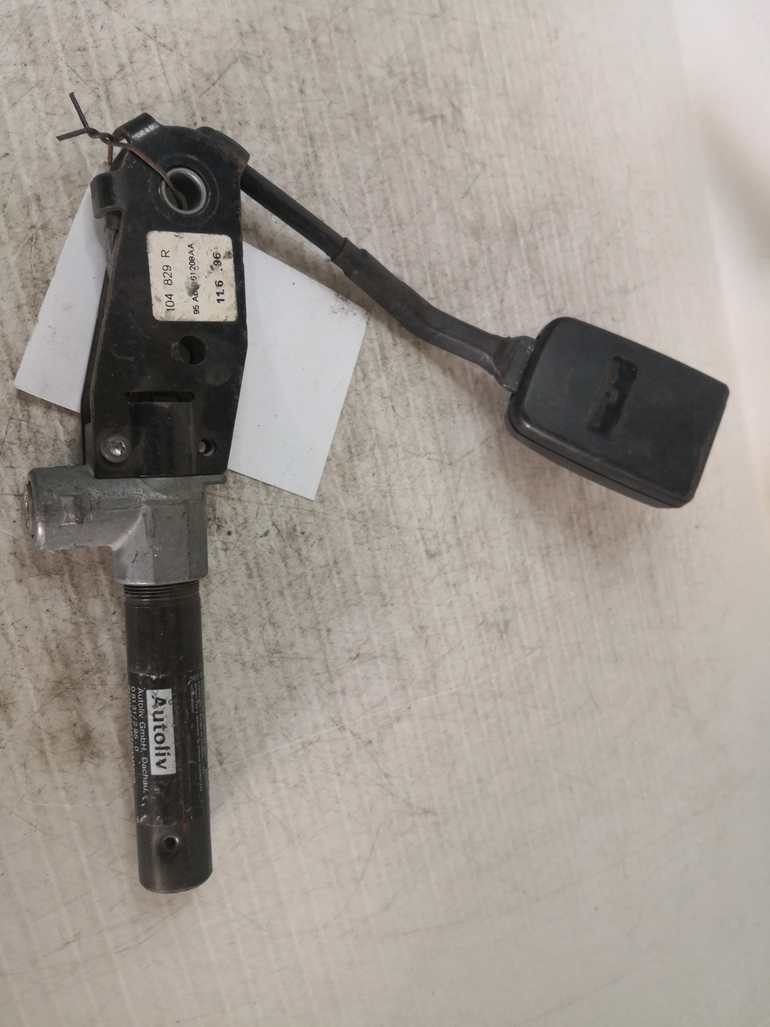 Engate Cinto Frente Dto FORD - ID S_53824