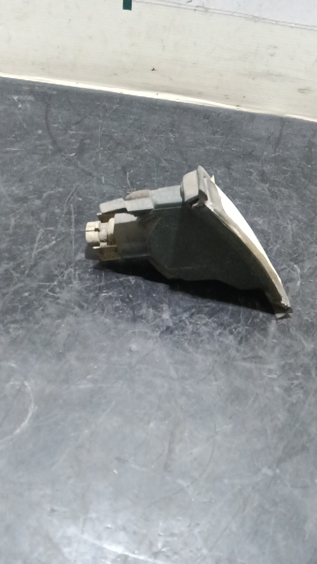 Farolim Minimo Frente Esq LANCIA DELTA II (836_) | 93 - 99 Imagem-1