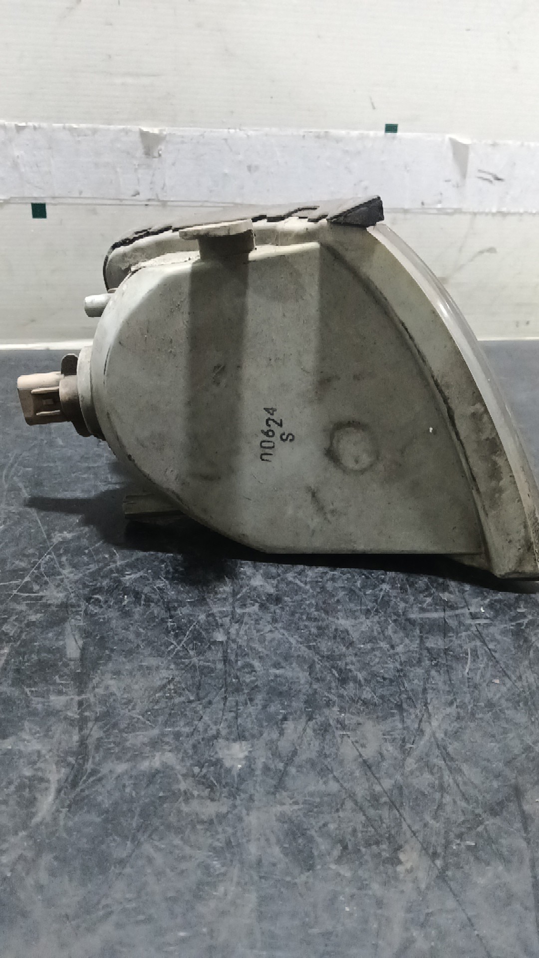 Farolim de Pisca Frente Esq HYUNDAI H-1 Caixa (A1) | 97 - 08 Imagem-1