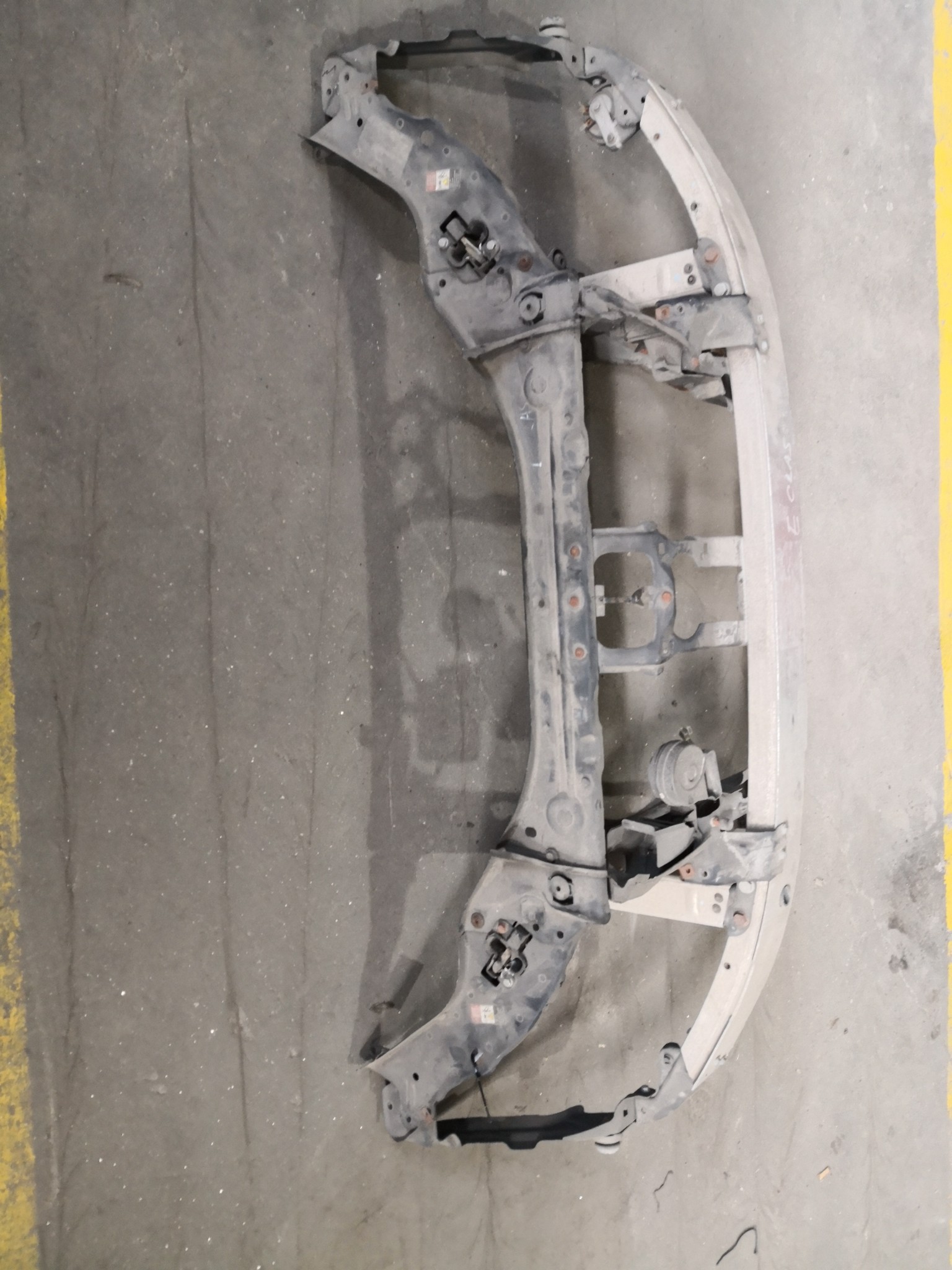 Frente em Fibra ou Chapa MERCEDES-BENZ E-CLASS T-Model (S211) | 03 - 09 Imagem-1