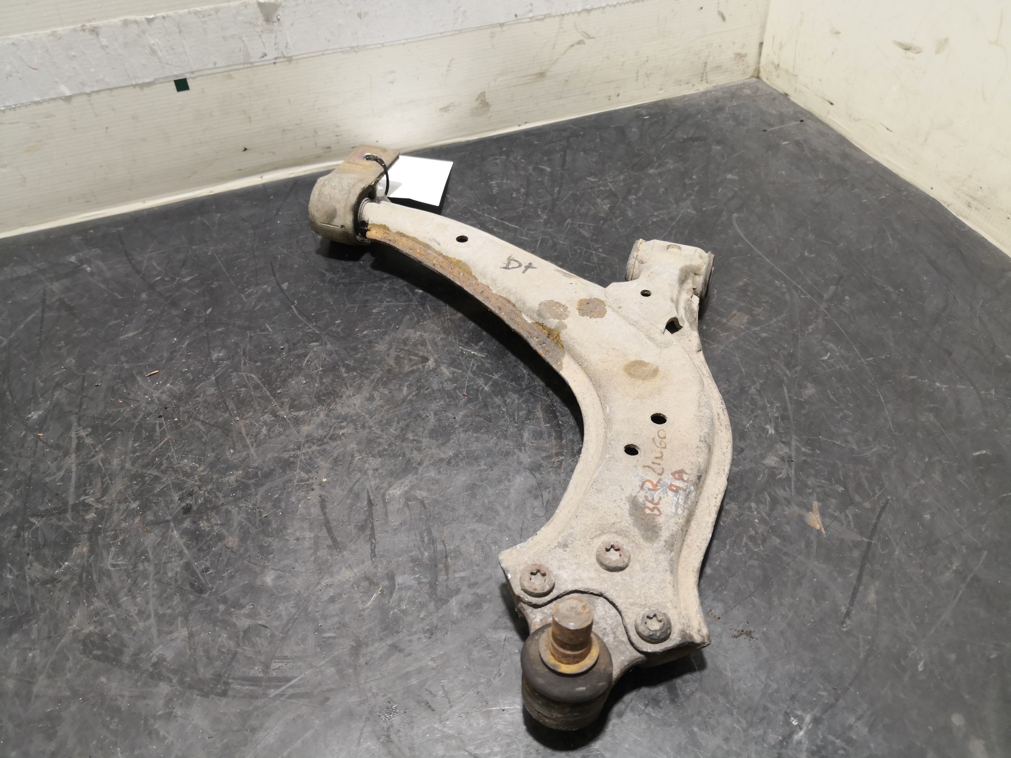 Braço Suspensão Frente Dto CITROEN BERLINGO / BERLINGO FIRST Caixa (M_) | 96 - 11 Imagem-1