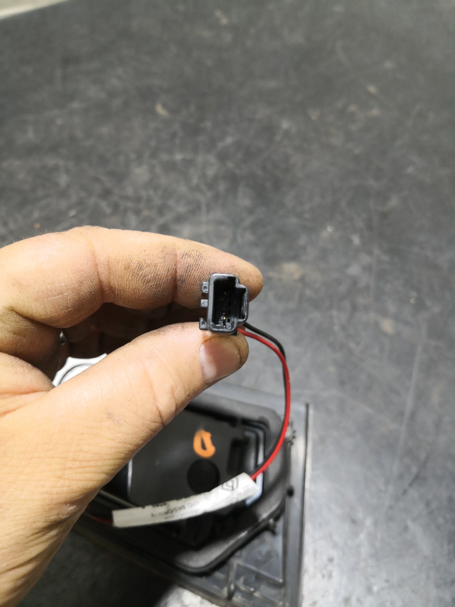 Farolim Mala RENAULT CLIO IV (BH_) | 12 -  Imagem-2