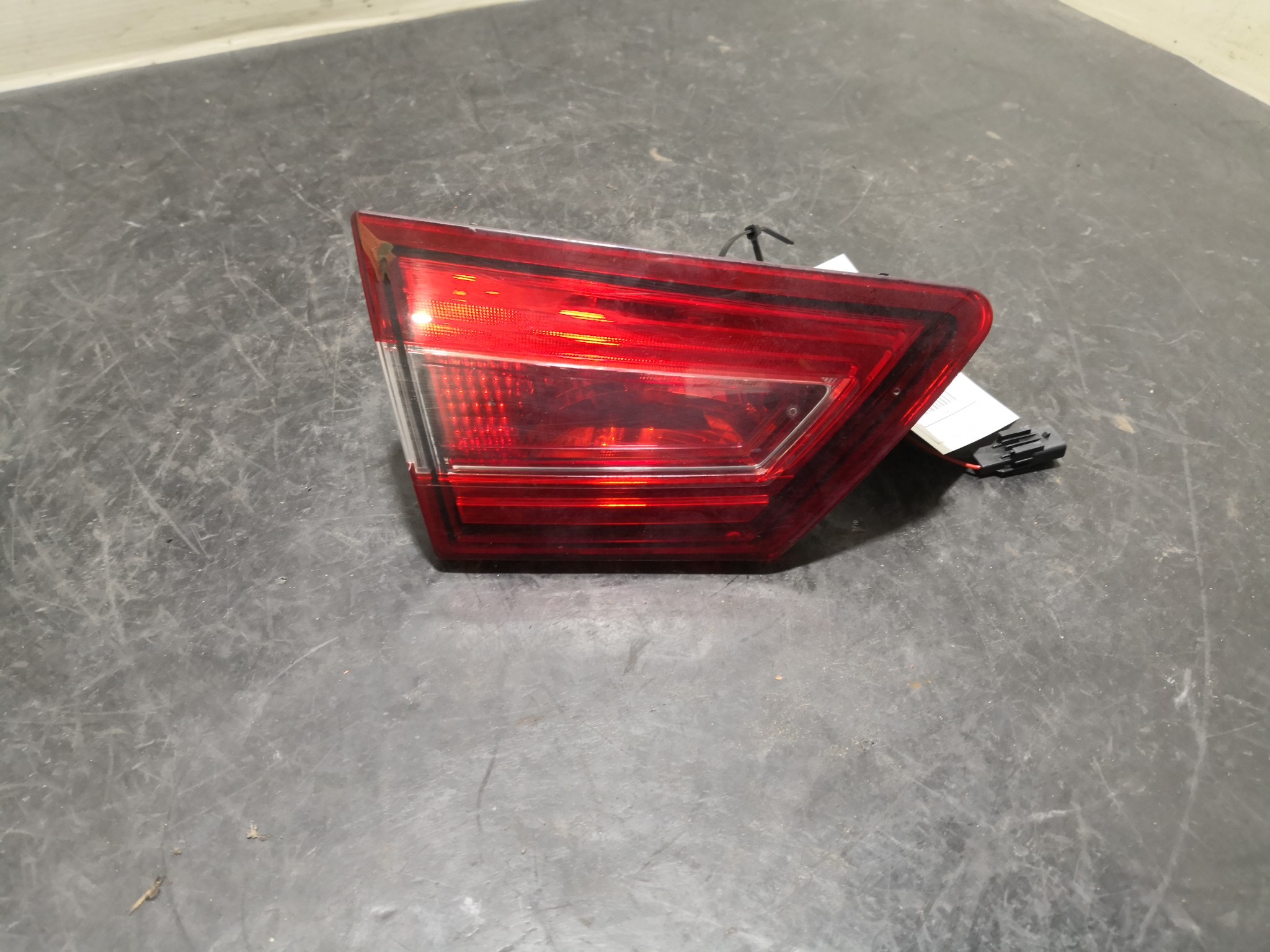 Farolim Mala RENAULT CLIO IV (BH_) | 12 -  Imagem-1