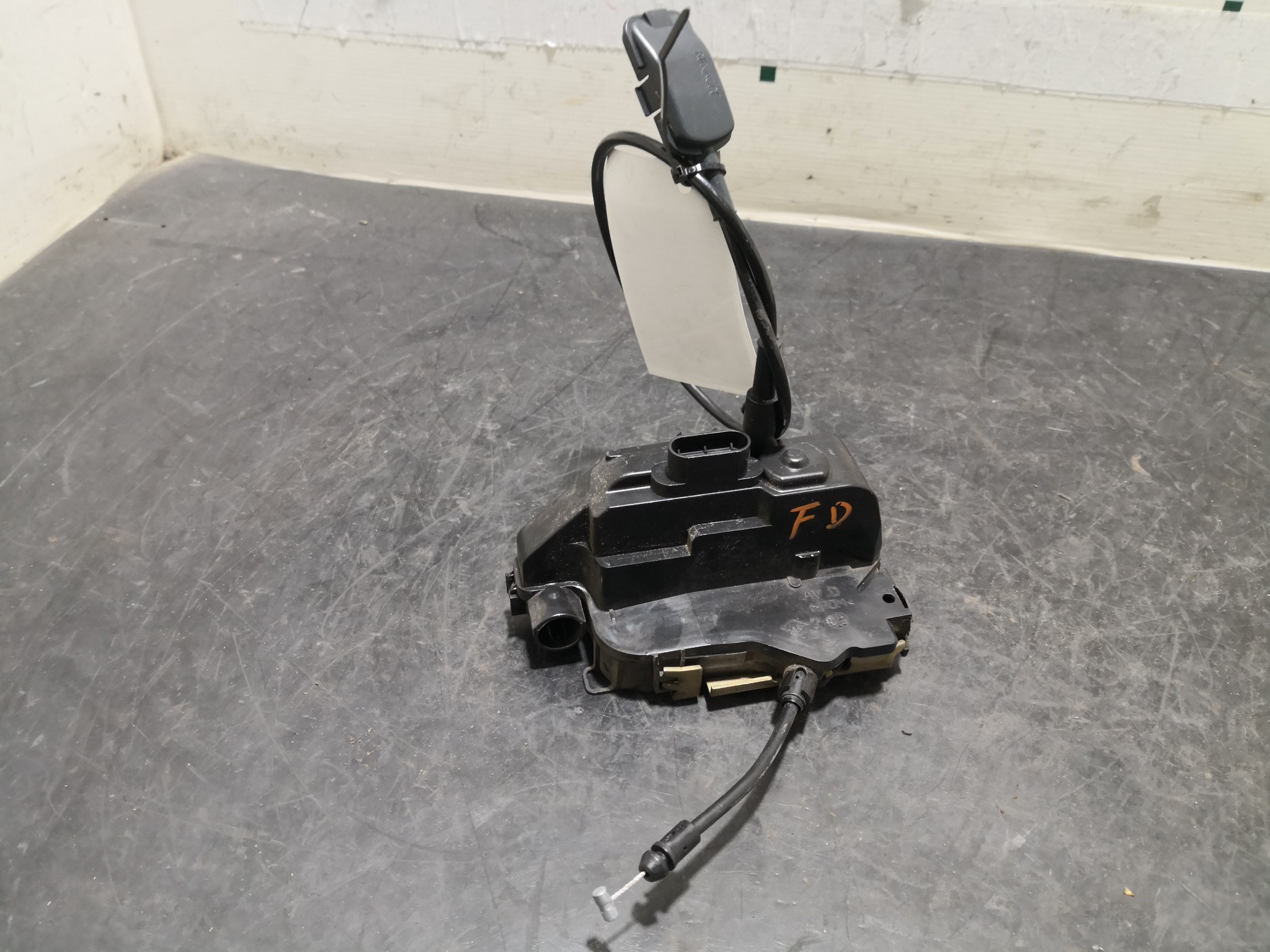 Fecho da Porta Frente Dto RENAULT MEGANE II Grandtour (KM0/1_) | 03 - 12 Imagem-1