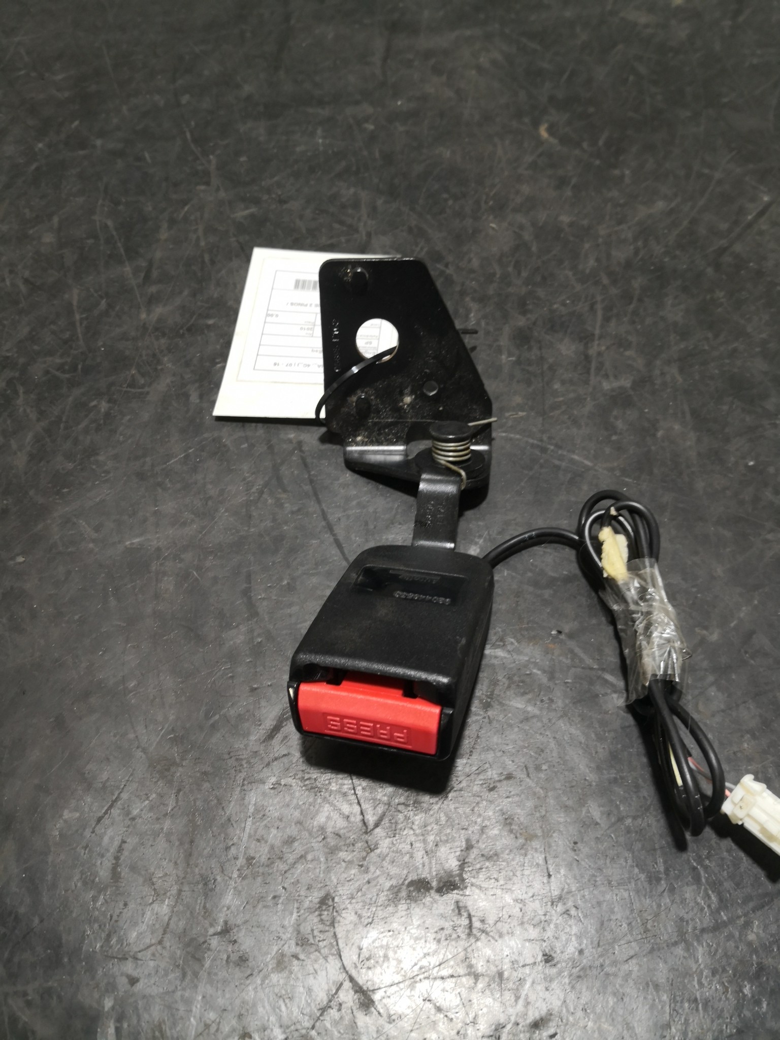 Engate Cinto Trás Esq PEUGEOT 308 I (4A_, 4C_) | 07 - 16 Imagem-1