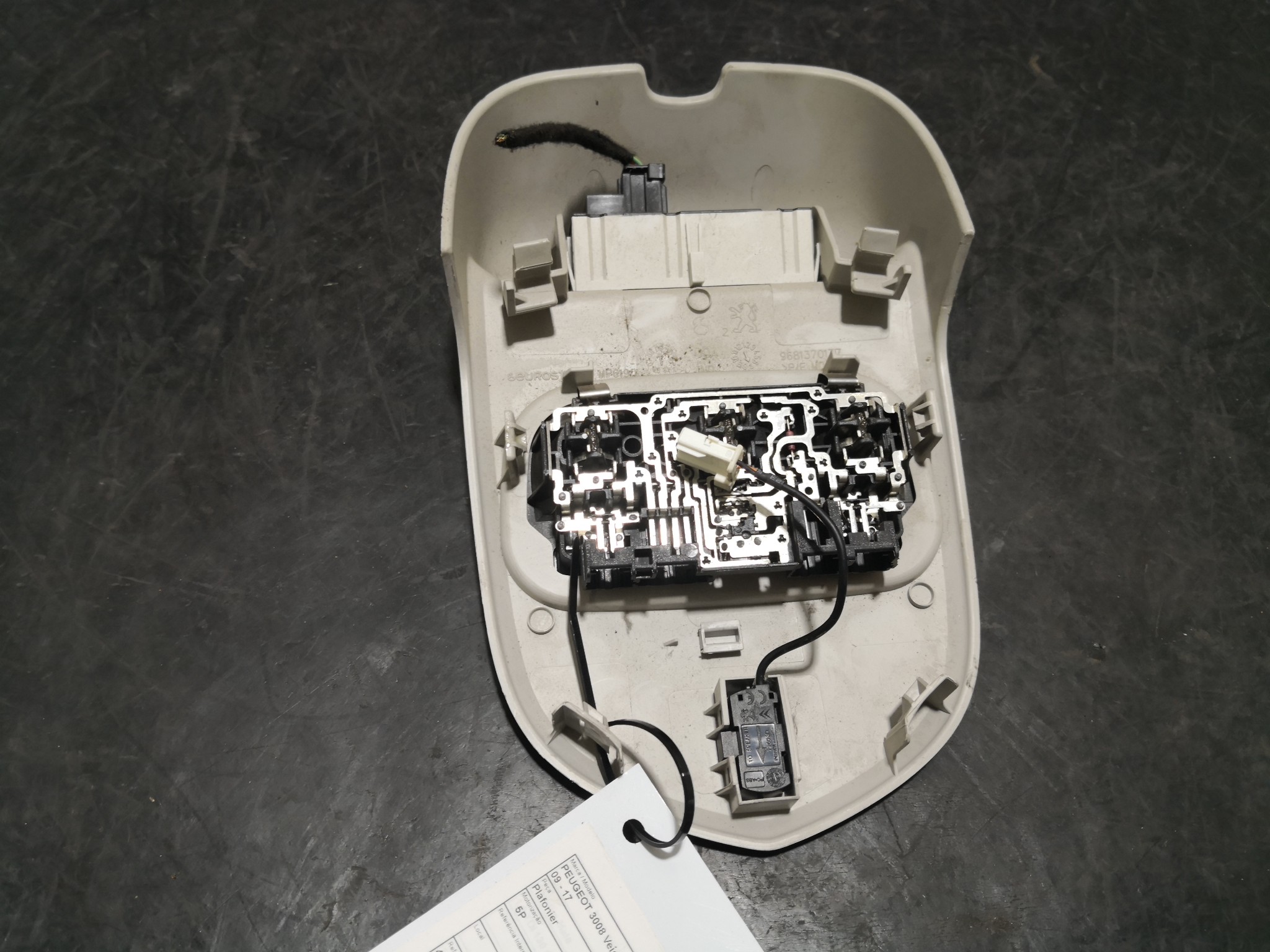 Plafonier  PEUGEOT - ID S_100183