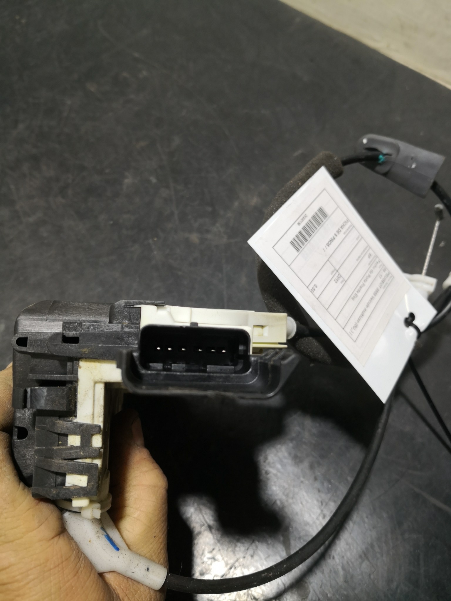 Fecho da Porta Frente Esq PEUGEOT 3008 Veículo multiuso (0U_) | 09 - 17 Imagem-1