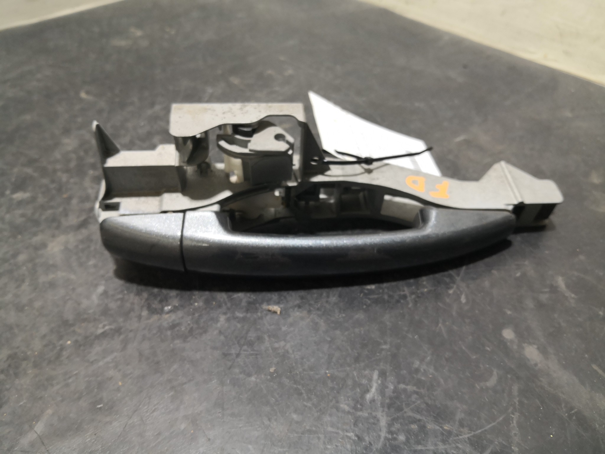 Puxador Exterior Porta Frente Dta PEUGEOT 3008 Veículo multiuso (0U_) | 09 - 17 Imagem-1