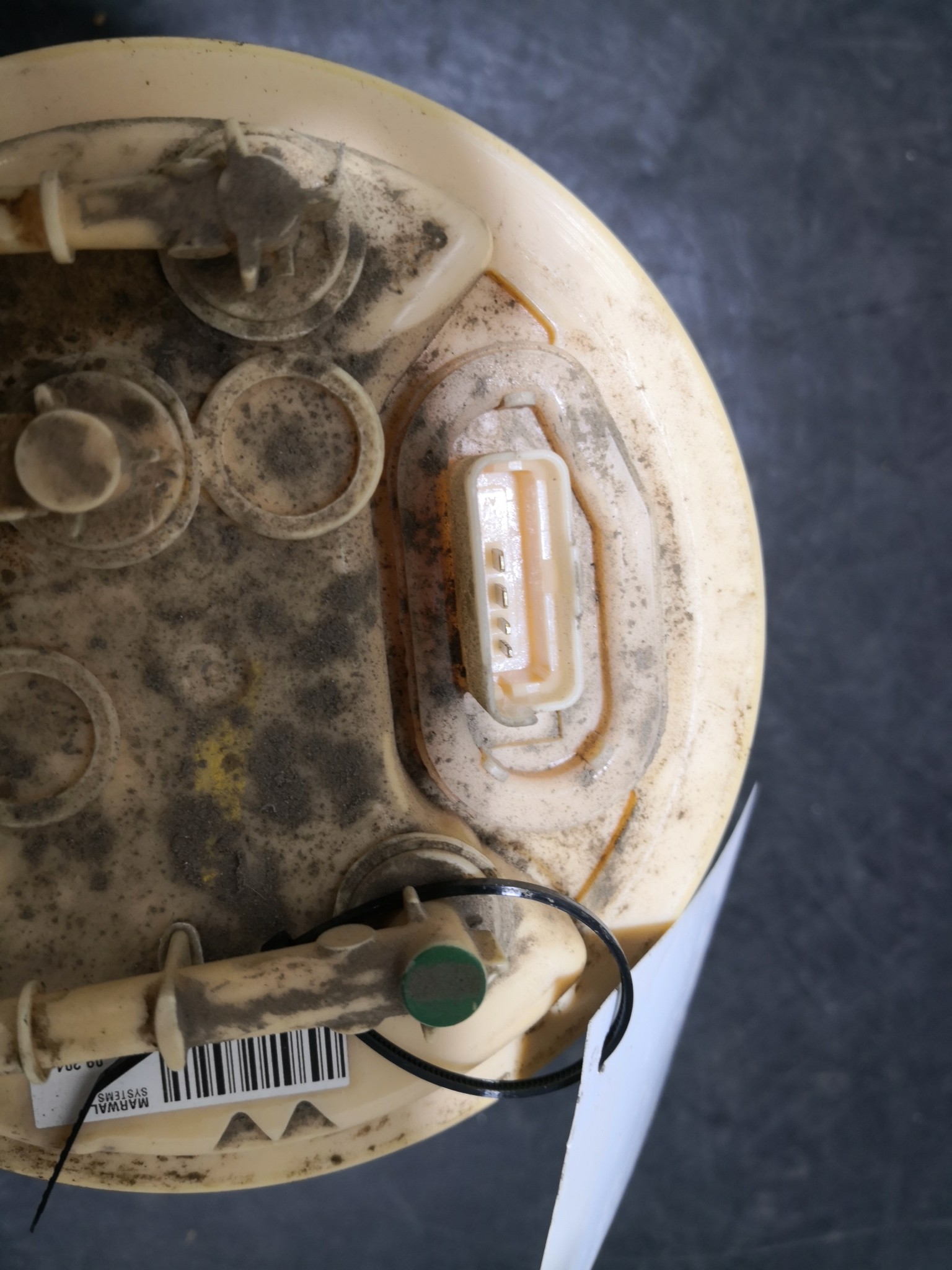 Boia do Combustível PEUGEOT 3008 Veículo multiuso (0U_) | 09 - 17 Imagem-1