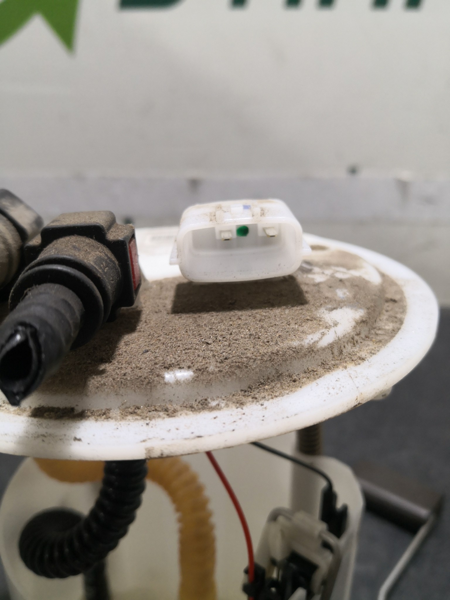 Boia do Combustível RENAULT MEGANE III Hatchback (BZ0/1_) | 08 -  Imagem-1