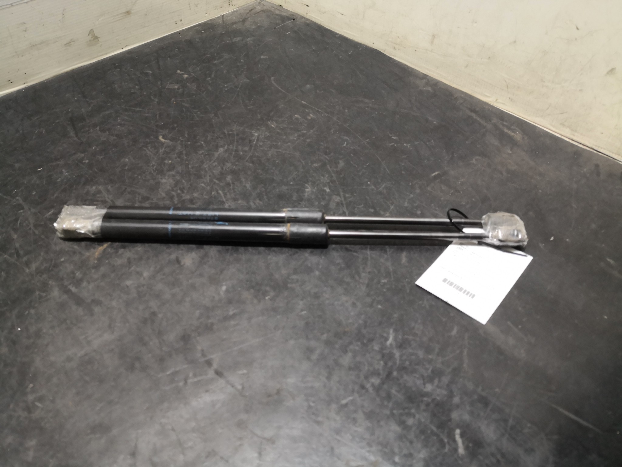 Amortecedores de Mala RENAULT MEGANE III Hatchback (BZ0/1_) | 08 -  Imagem-1