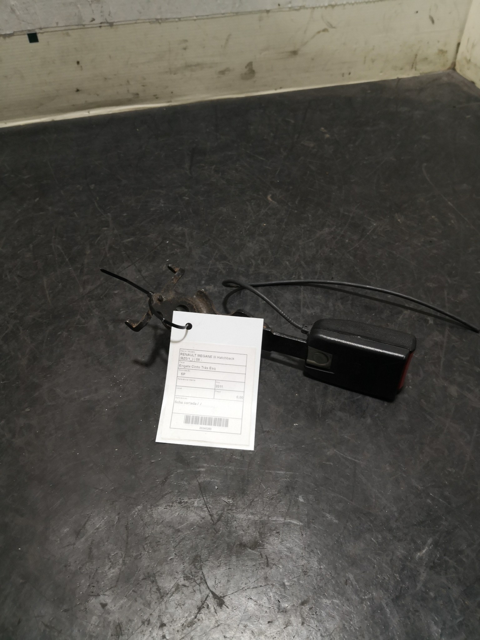 Engate Cinto Trás Esq RENAULT MEGANE III Hatchback (BZ0/1_) | 08 -  Imagem-1