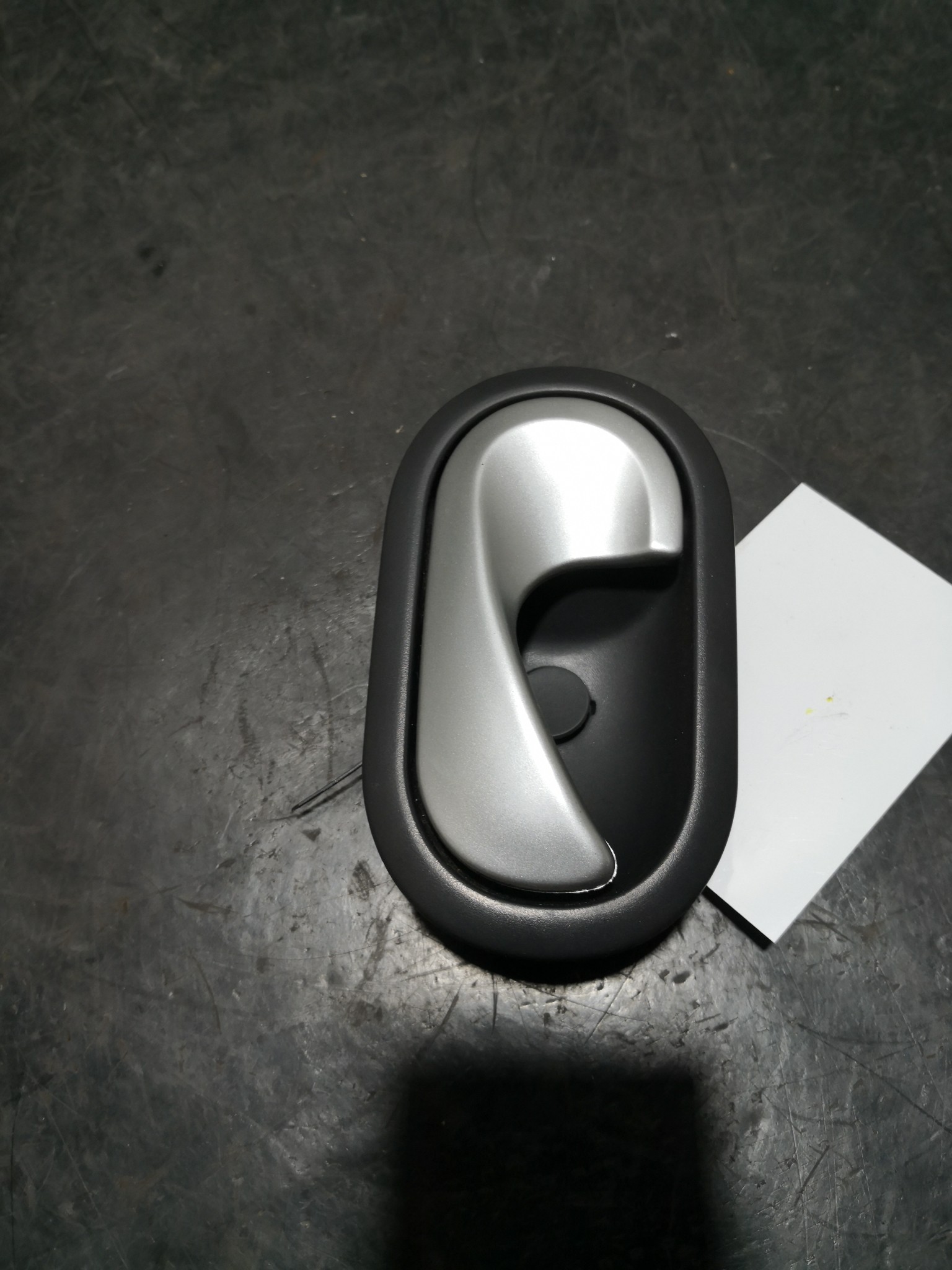 Puxador Interior Trás Esq RENAULT CLIO III (BR0/1, CR0/1) | 05 -  Imagem-2