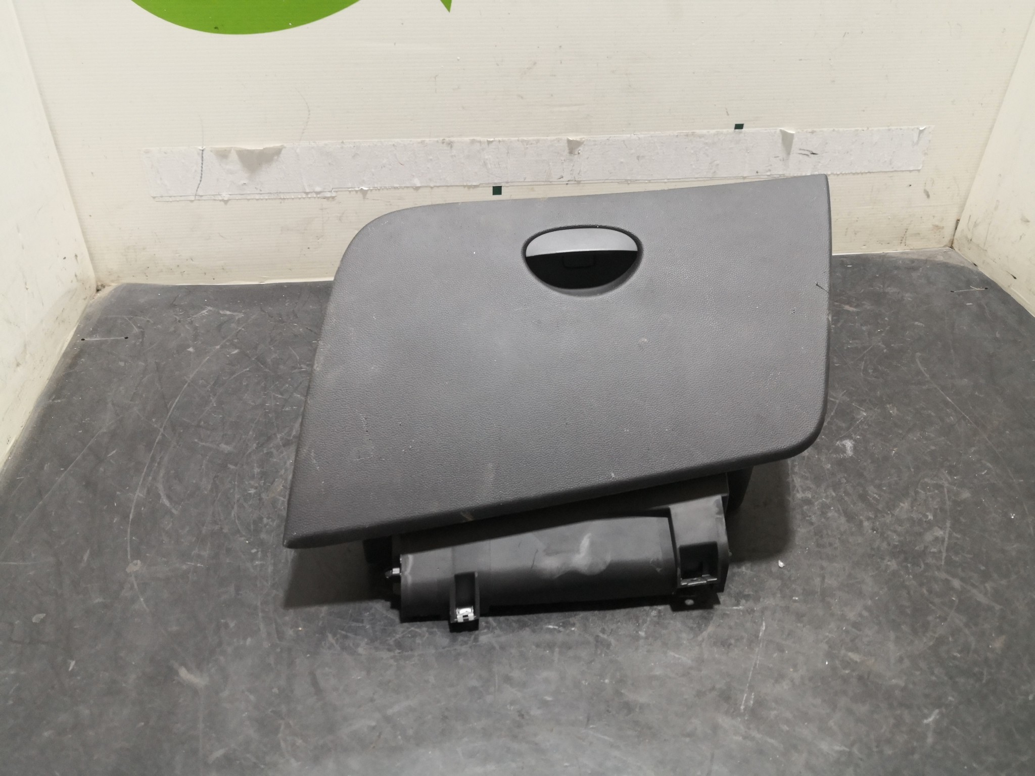 Porta Luvas SEAT LEON (1P1) | 05 - 13 Imagem-3