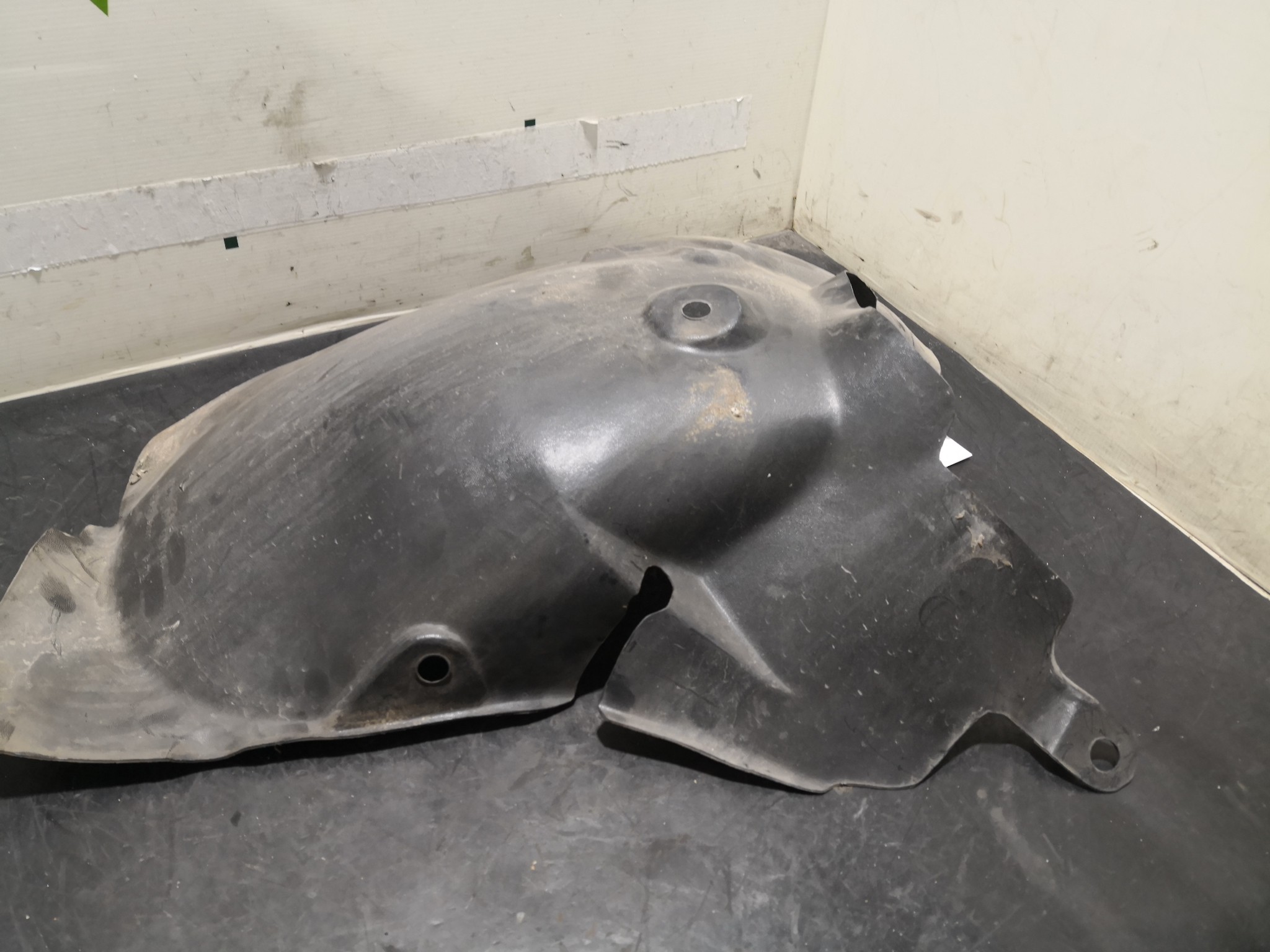 Cave de Roda Esq RENAULT CLIO III (BR0/1, CR0/1) | 05 -  Imagem-1