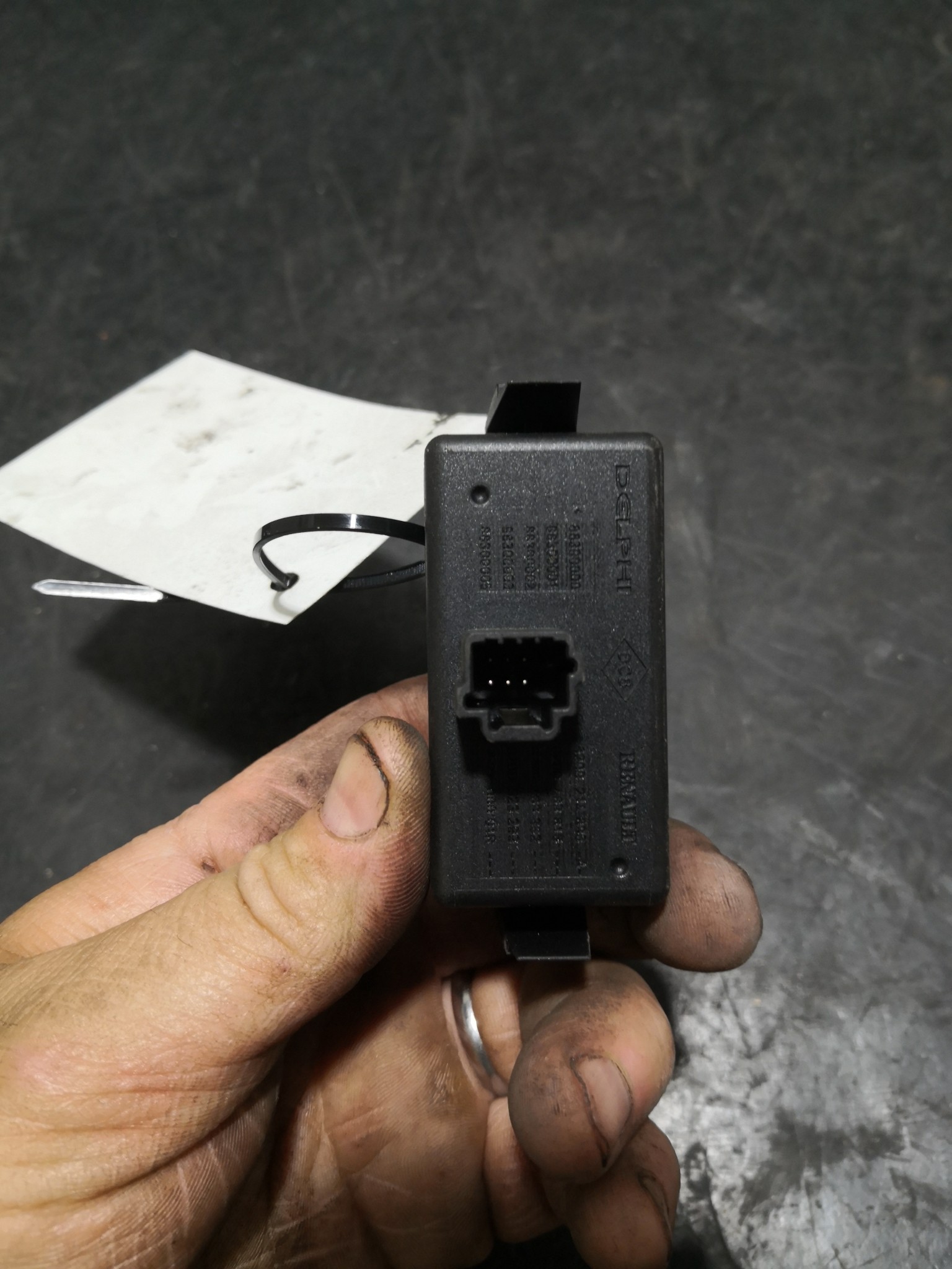 Botão 4 Piscas RENAULT CLIO III (BR0/1, CR0/1) | 05 -  Imagem-1