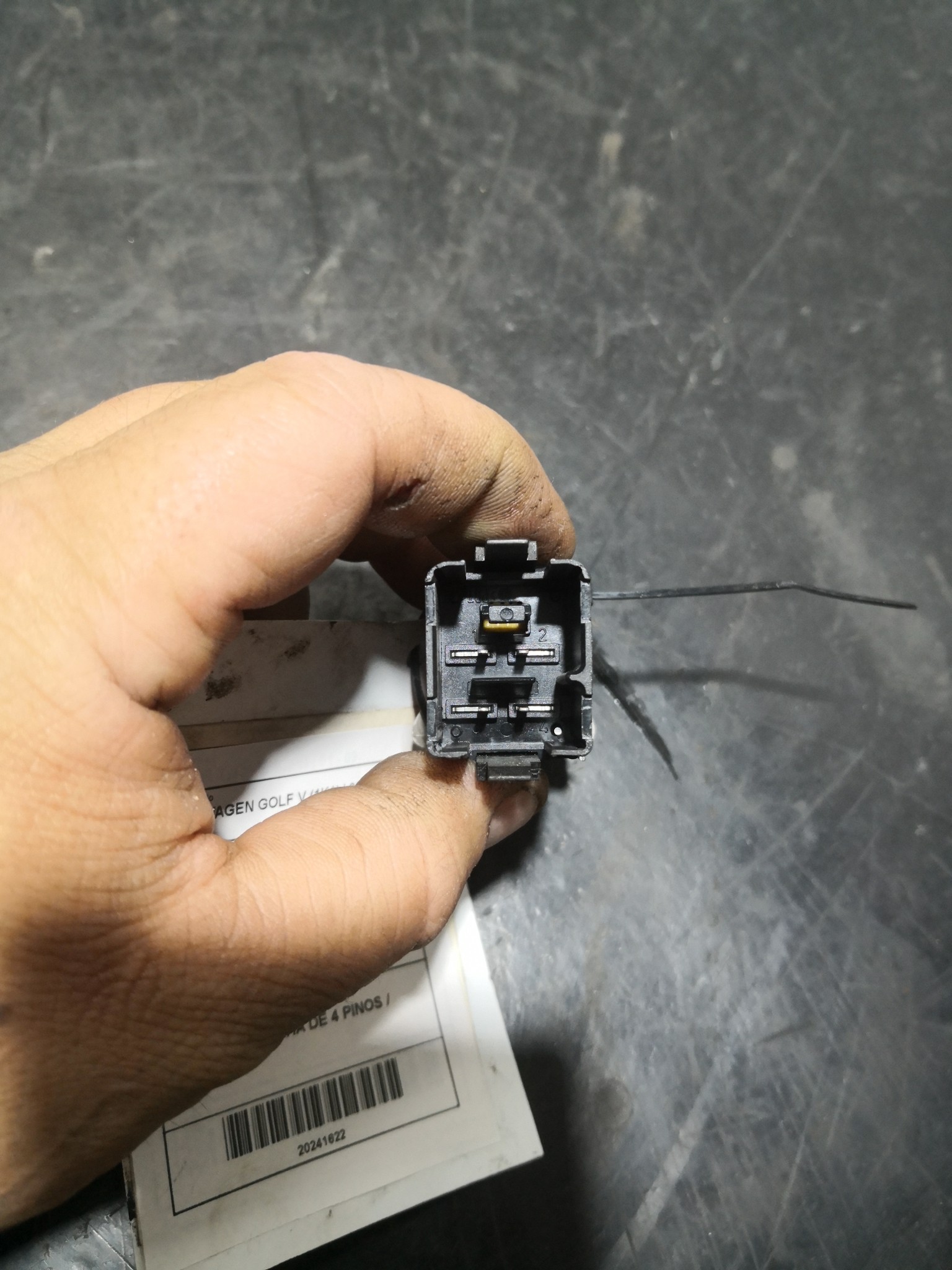 Botão 4 Piscas VOLKSWAGEN - ID S_101621