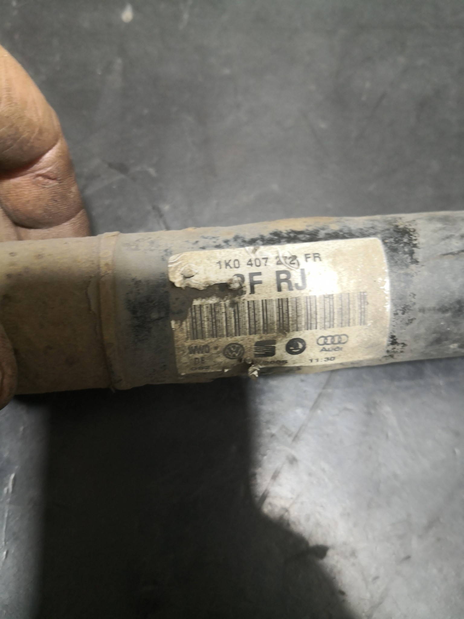 Transmissão Dto VOLKSWAGEN GOLF V (1K1) | 03 - 09 Imagem-1