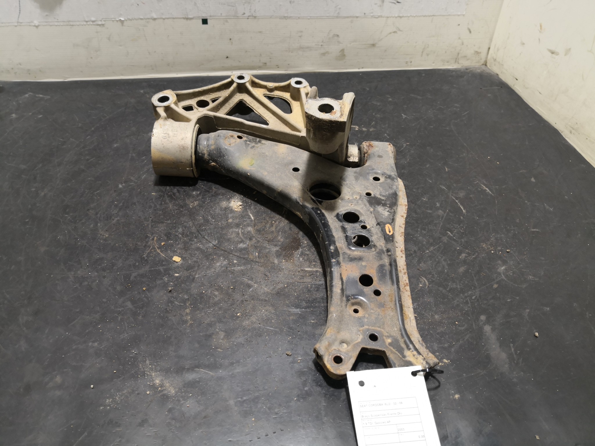 Braço Suspensão Frente Dto SEAT - ID S_101842