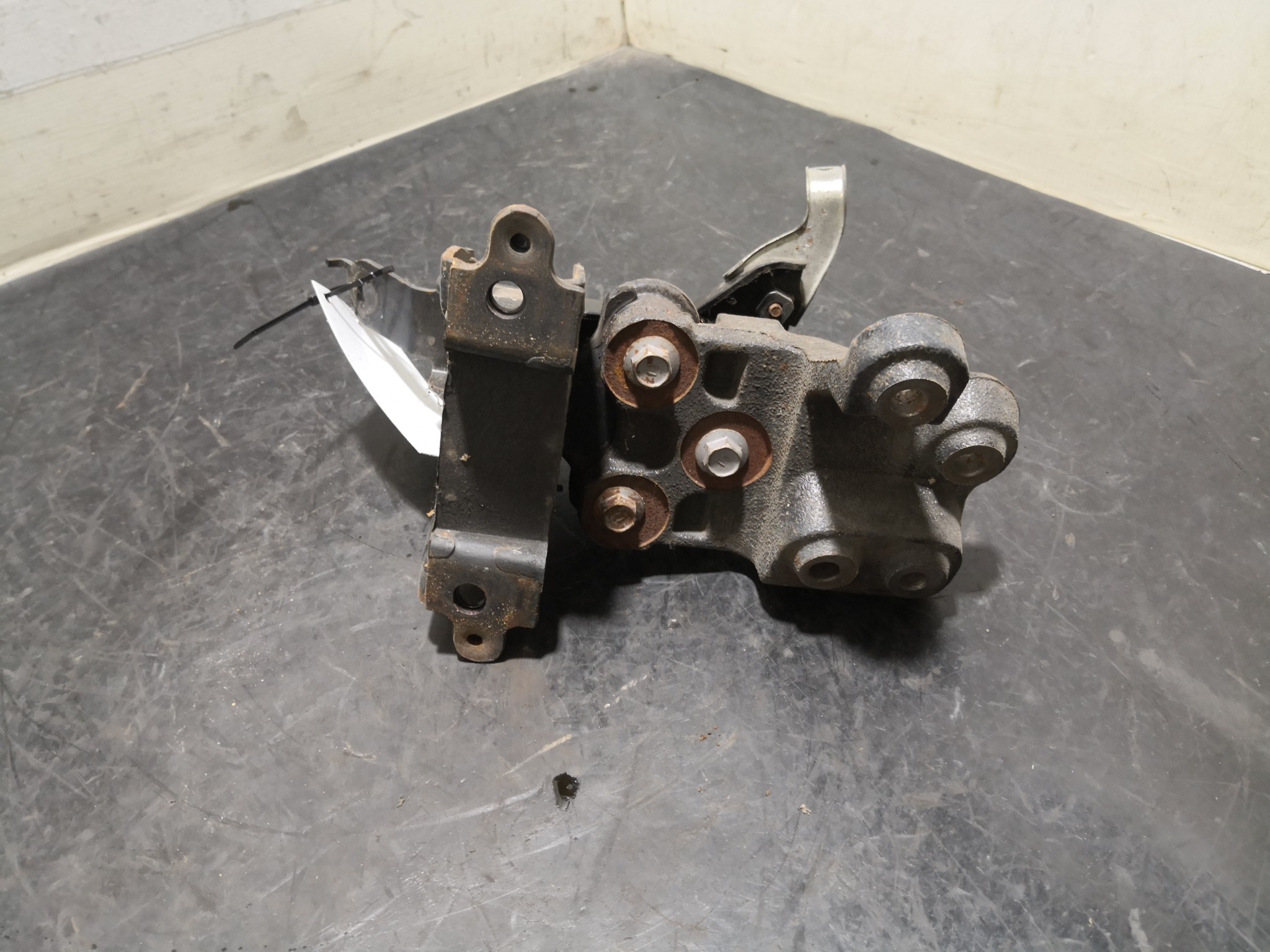 Apoio de Motor CITROEN C1 (PM_, PN_) | 05 - 14 Imagem-1