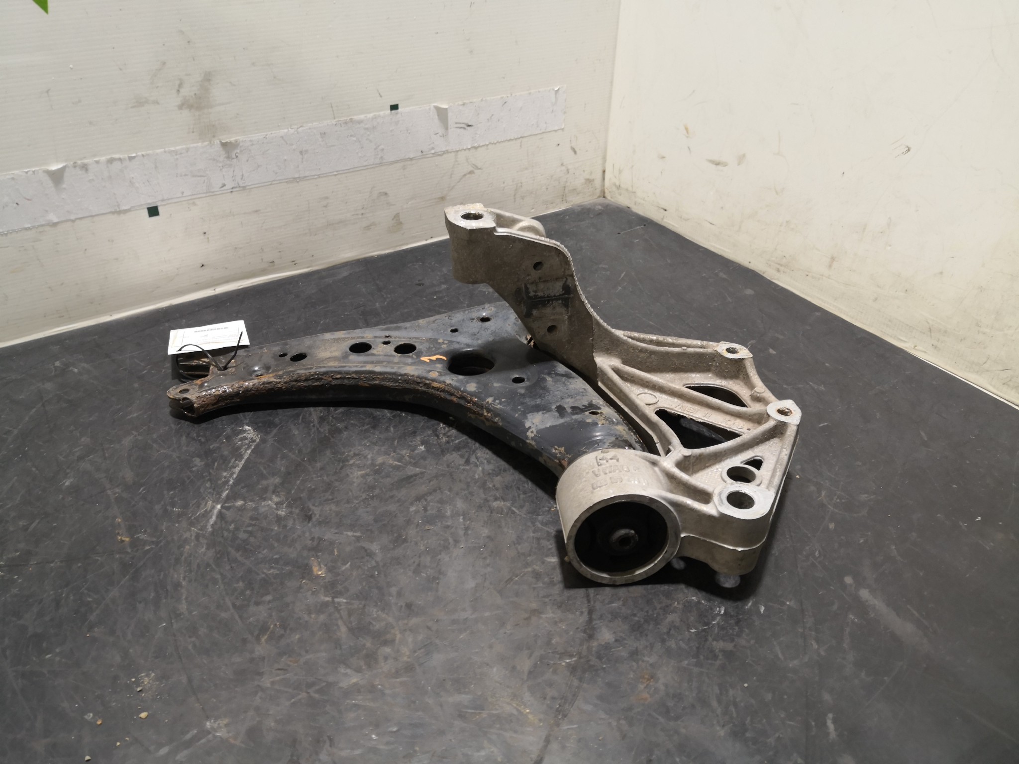 Braço Suspensão Frente Esq VOLKSWAGEN POLO (9N_) | 01 - 14 Imagem-1