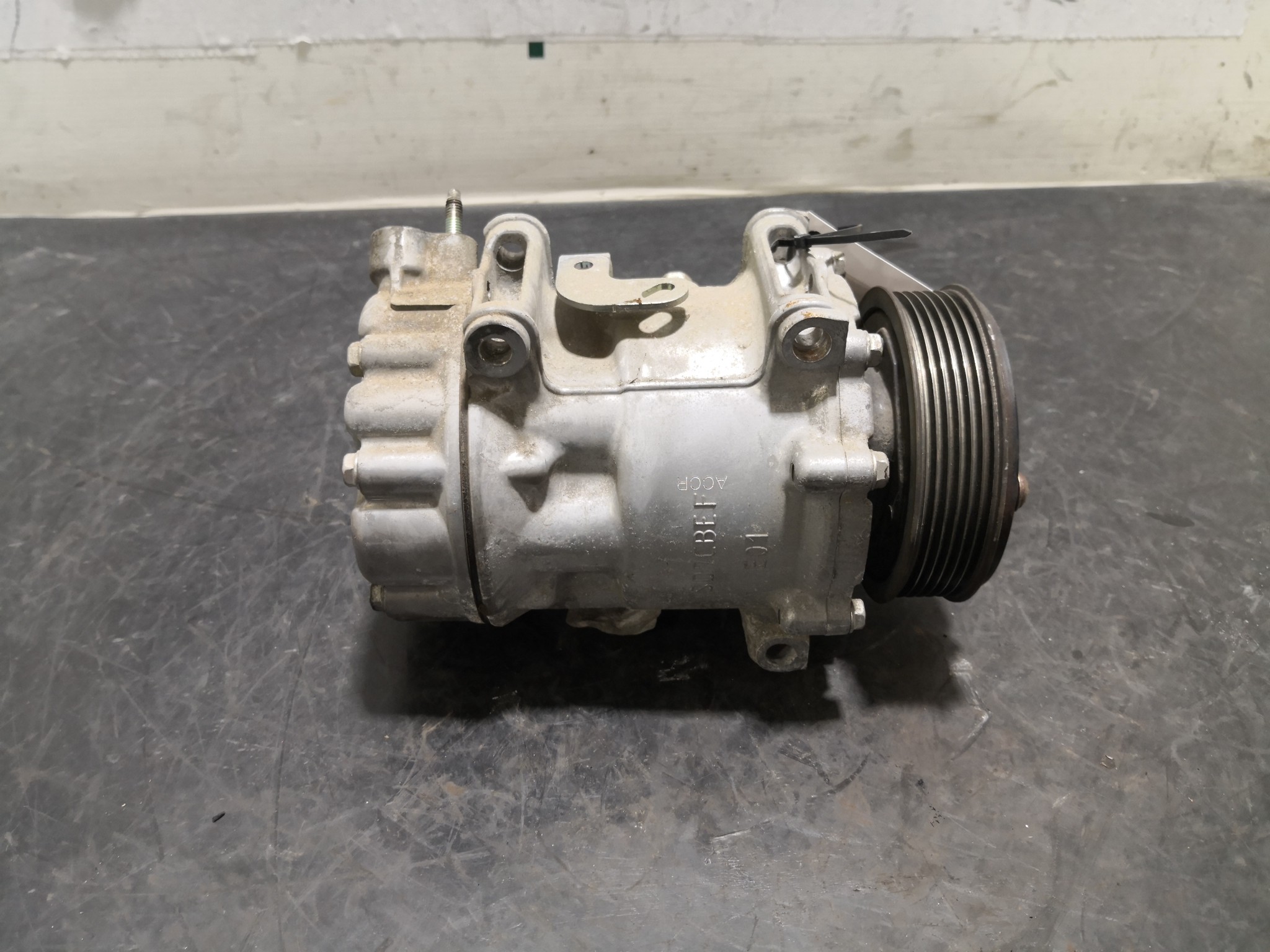 Compressor do Ar condicionado PEUGEOT 3008 Veículo multiuso (0U_) | 09 - 17 Imagem-2