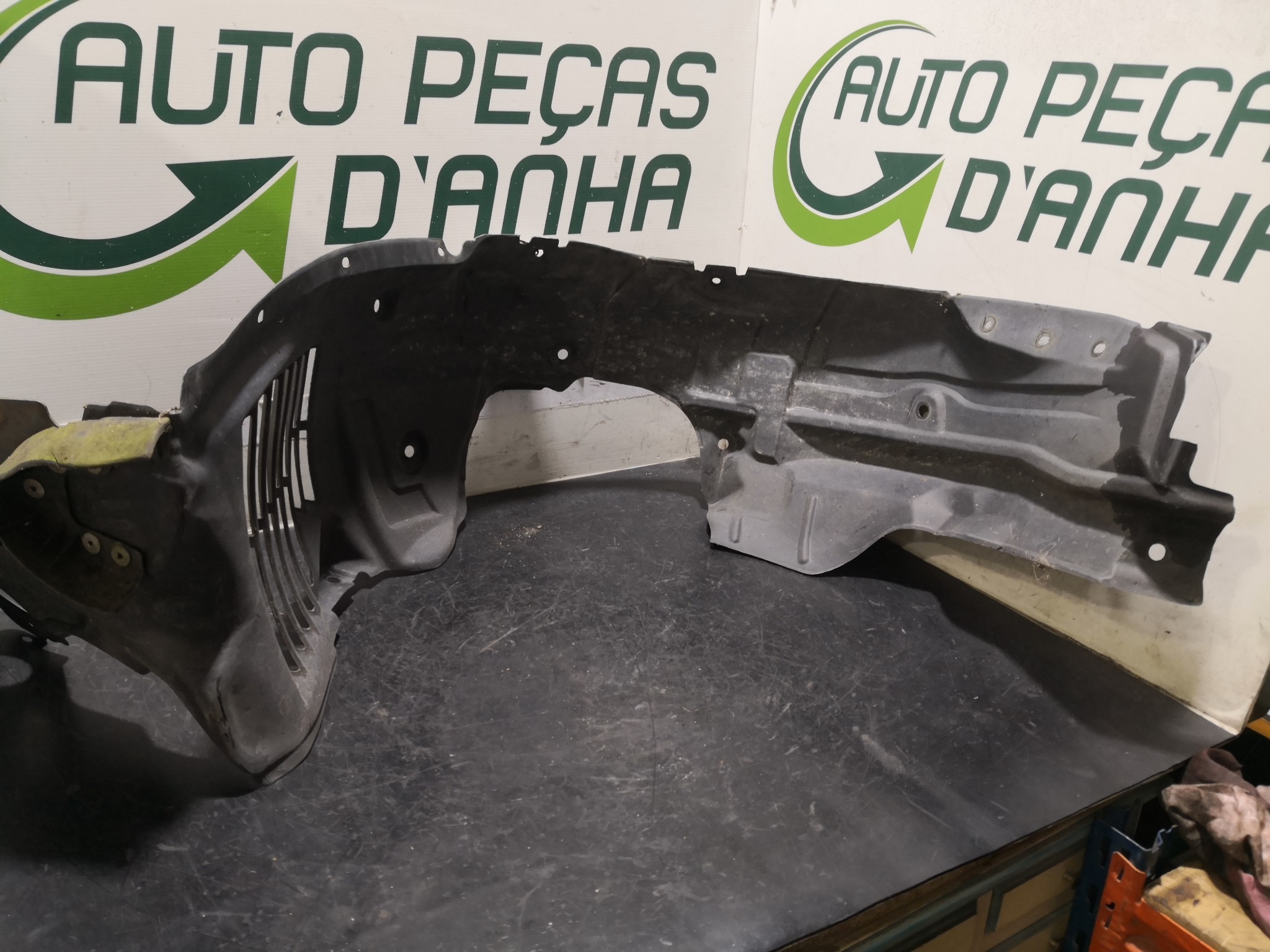 Cave de Roda Esq MAZDA 6 três volumes (GH) | 07 - 13 Imagem-2