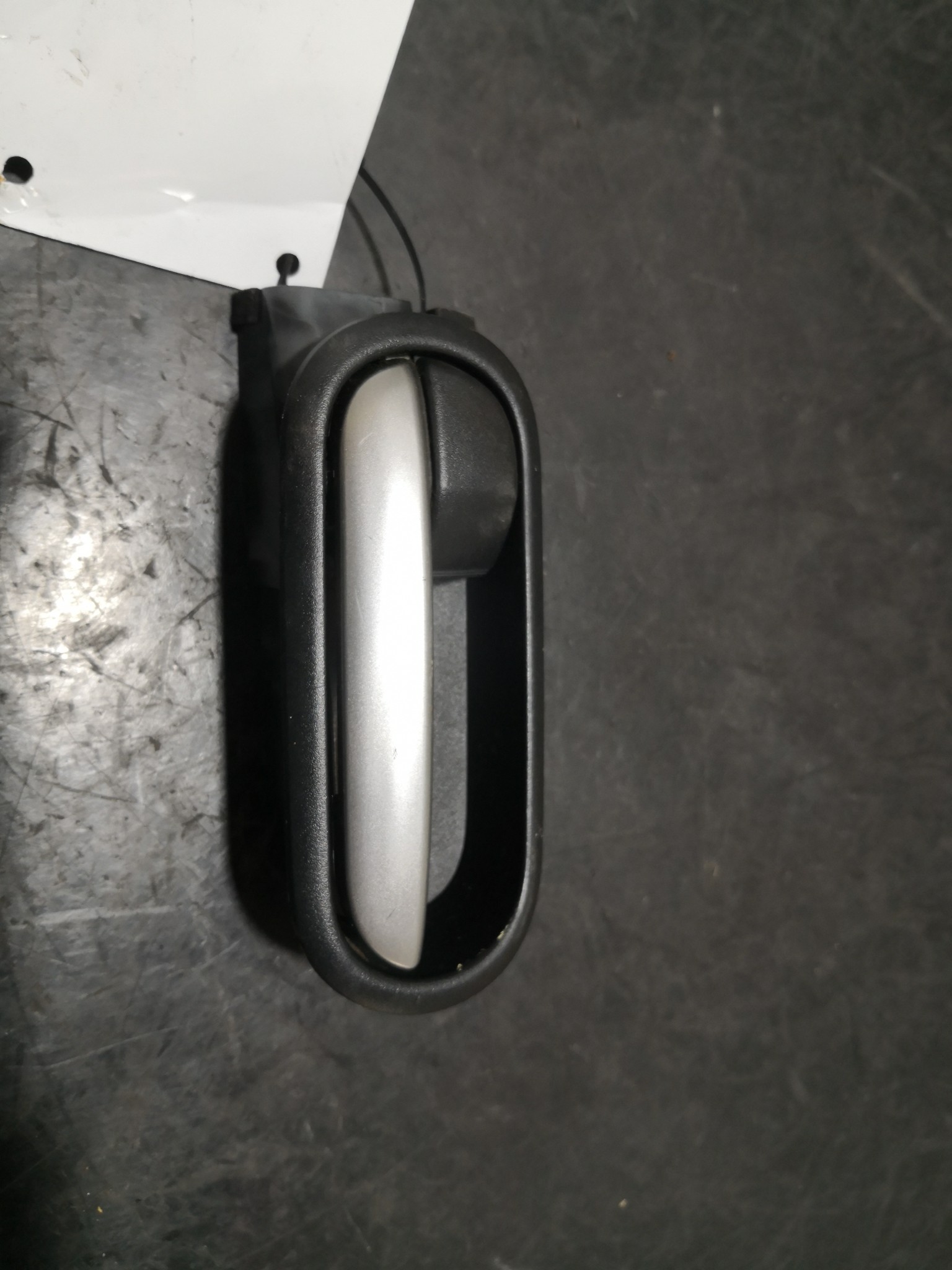 Puxador Interior Trás Esq MAZDA 6 três volumes (GH) | 07 - 13 Imagem-1