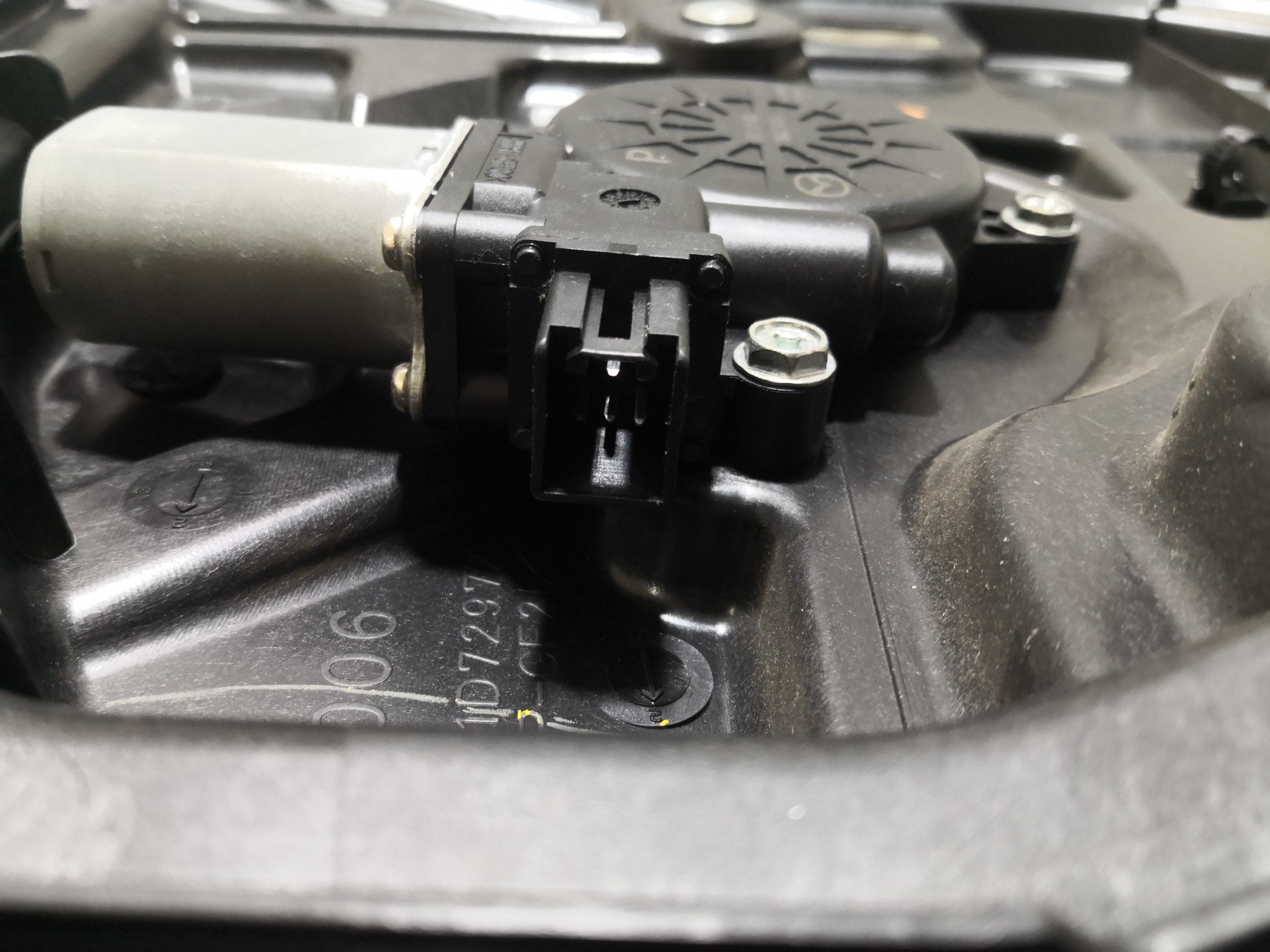 Elevador Trás Dto Electrico MAZDA 6 três volumes (GH) | 07 - 13 Imagem-2