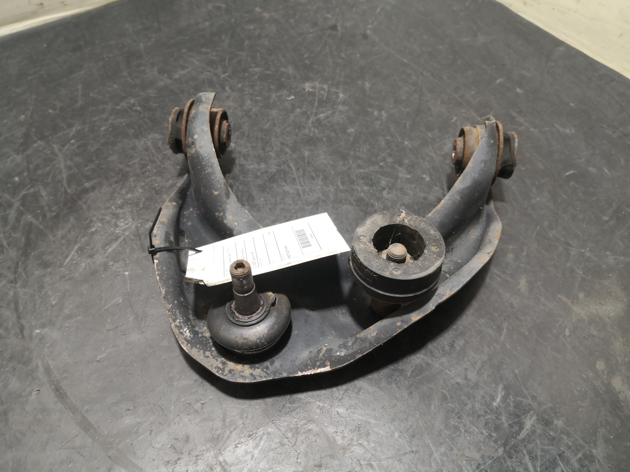 Braço Suspensão Frente Esq MAZDA - ID S_102433