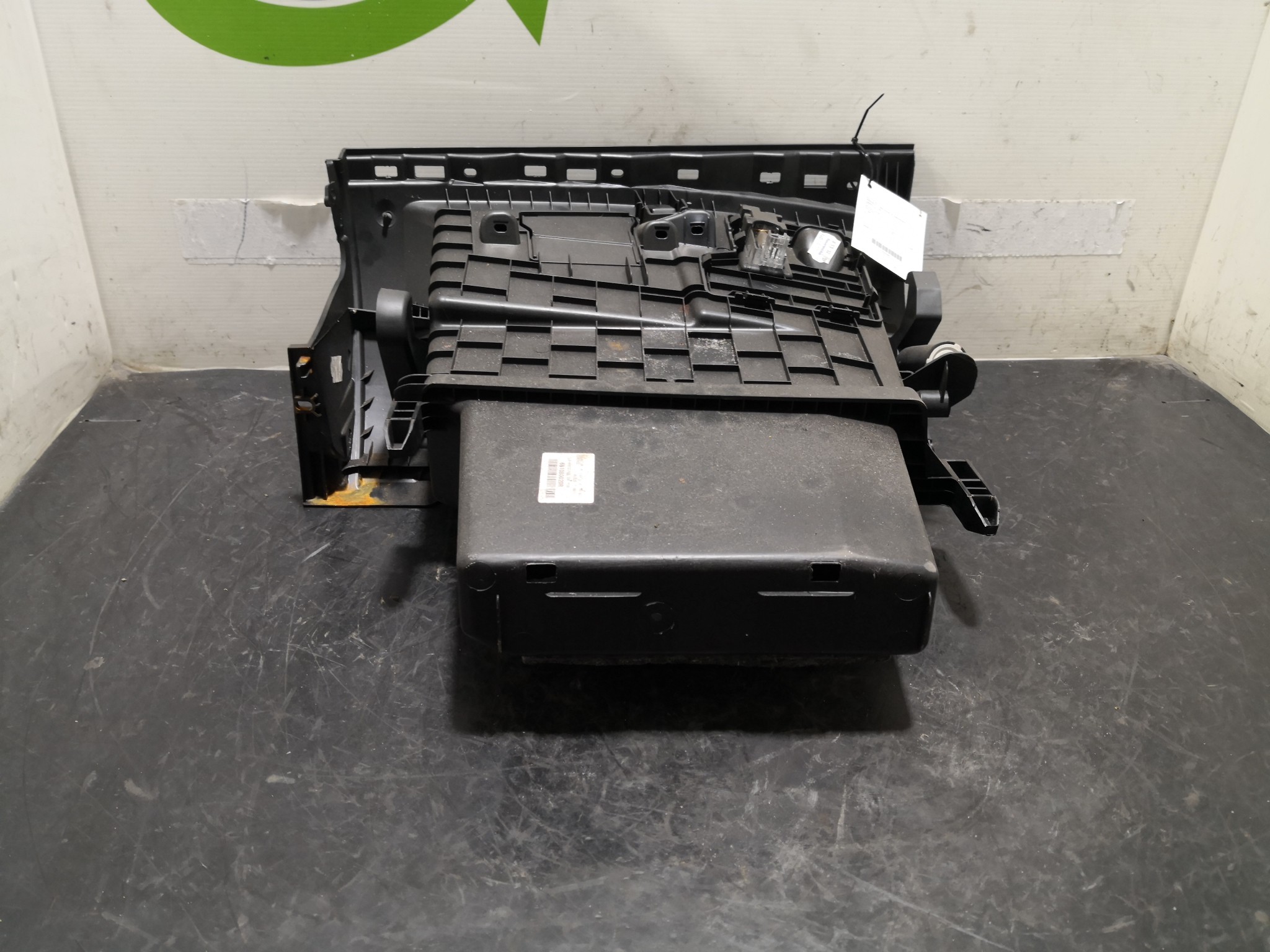 Porta Luvas RENAULT MEGANE III Hatchback (BZ0/1_) | 08 -  Imagem-2