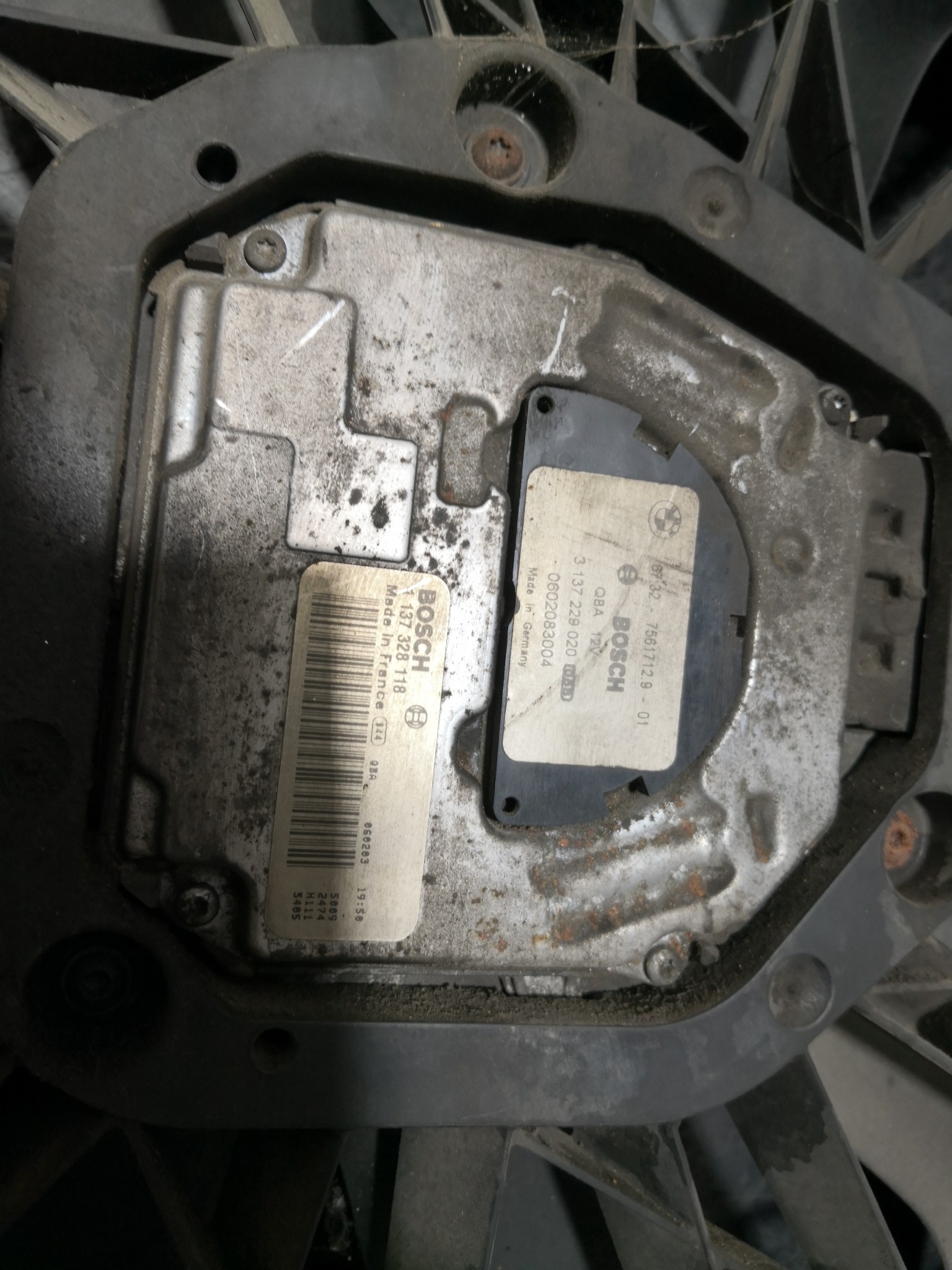 Termoventiladores BMW 5 (E60) | 01 - 10 Imagem-1