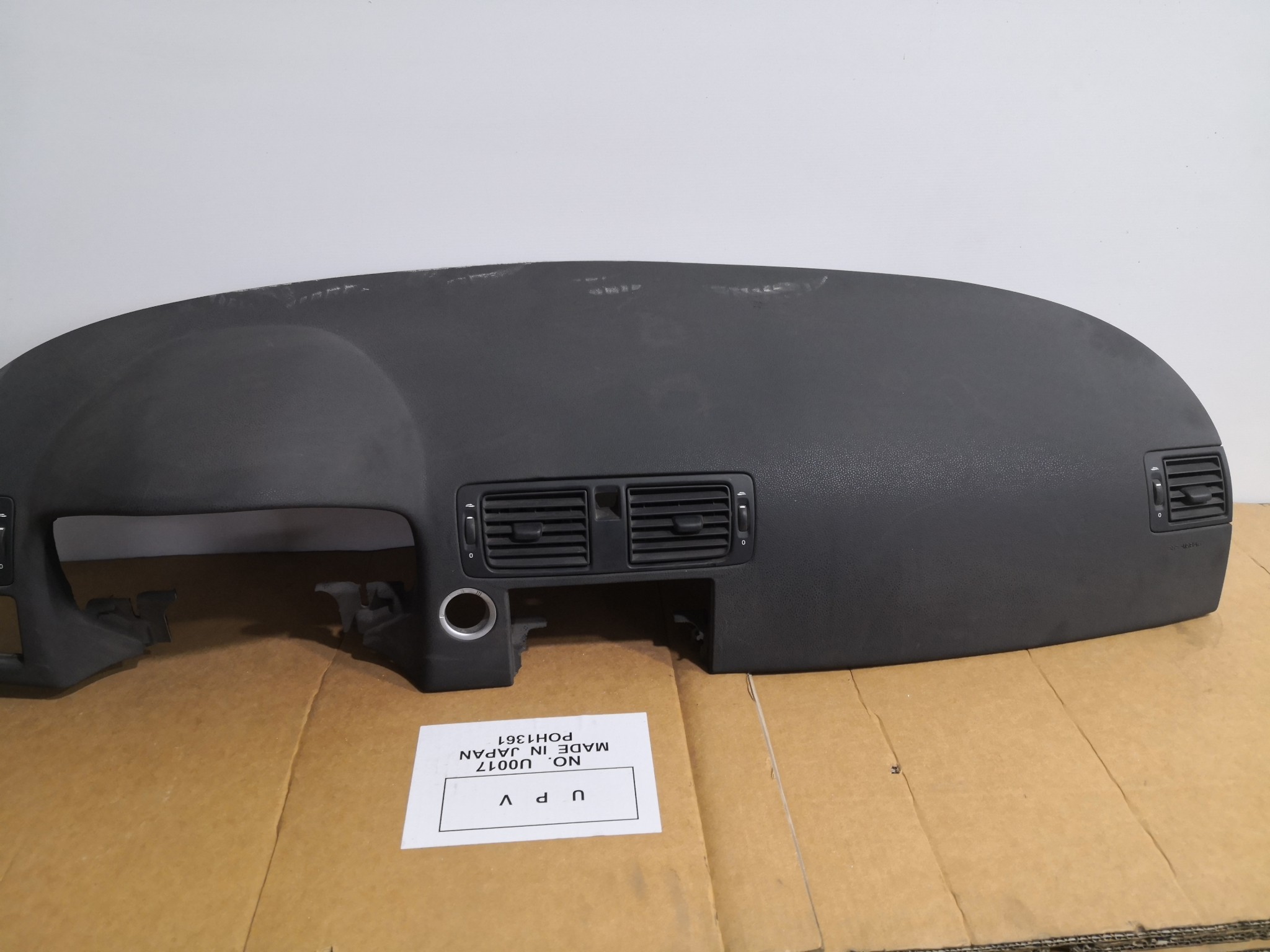 Tablier VOLVO C30 (533) | 06 - 13 Imagem-1