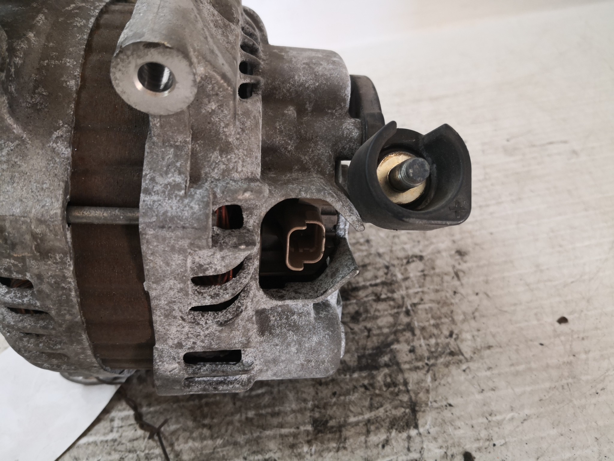 Alternador CITROEN C4 Picasso I Veículo multiuso (UD_) | 06 - 15 Imagem-1