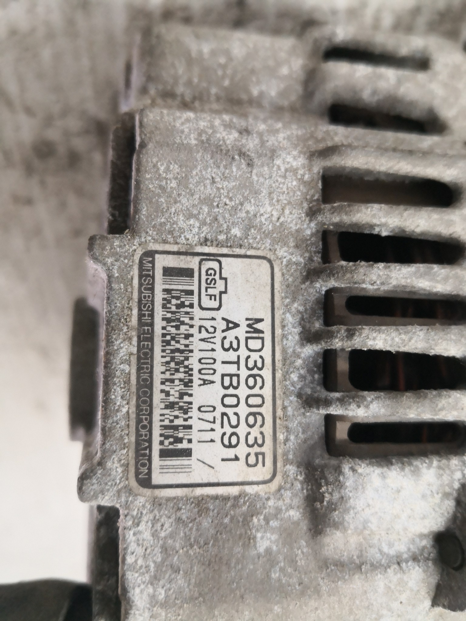 Alternador VOLVO V40 Combi (645) | 95 - 04 Imagem-3