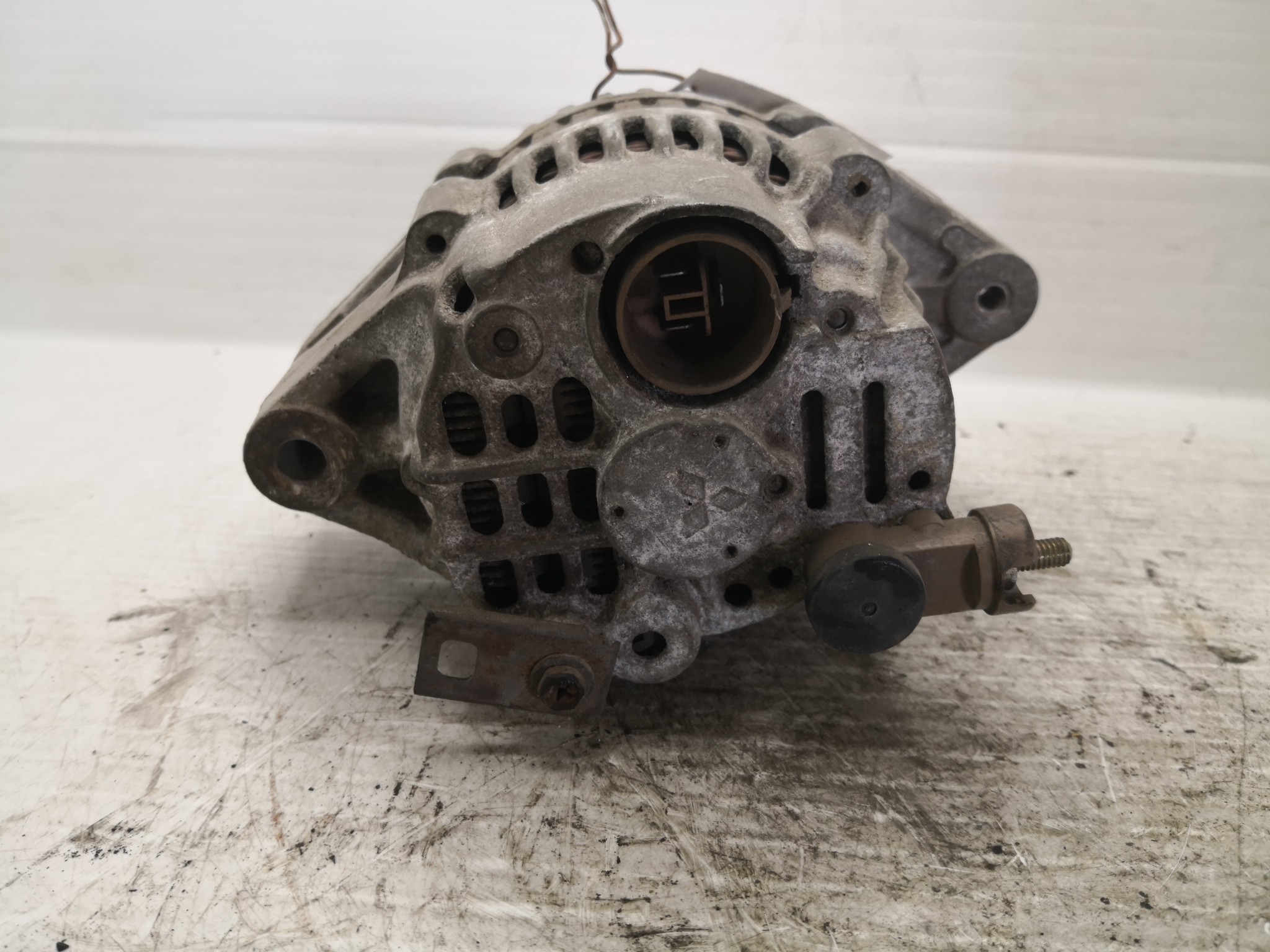 Alternador HONDA CIVIC V três volumes (EG, EH) | 91 - 96 Imagem-1