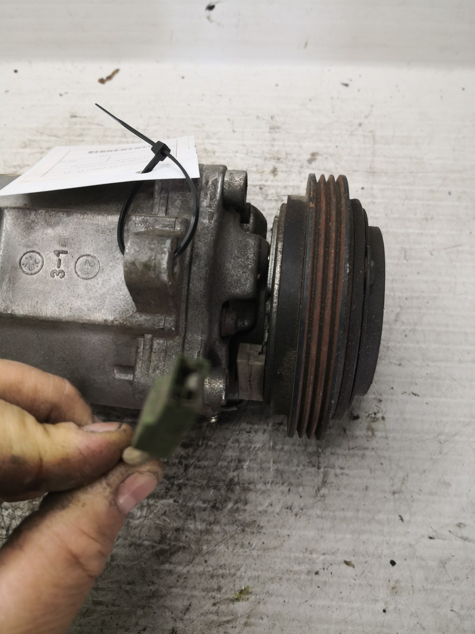 Compressor do Ar condicionado SMART CITY-COUPE (450) | 98 - 04 Imagem-1