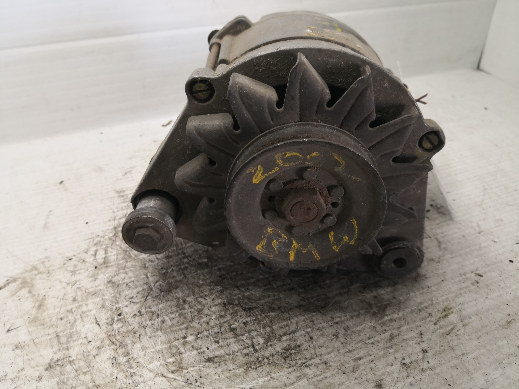 Alternador BMW 1500-2000 (115, 116, 118, 121) | 62 - 72 Imagem-1