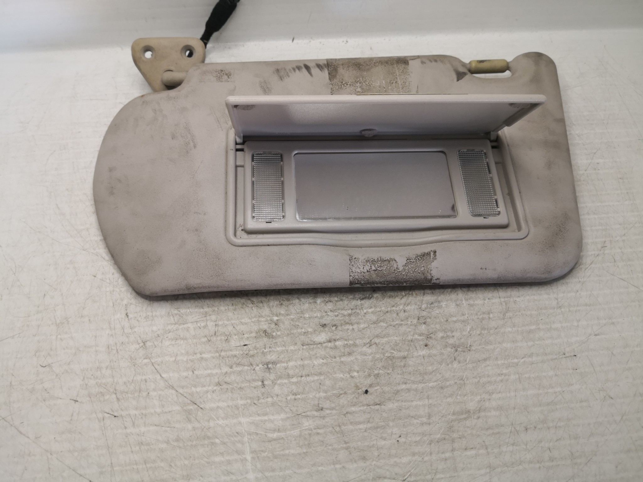 Pala de Sol Esq NISSAN ALMERA II (N16) | 00 -  Imagem-1