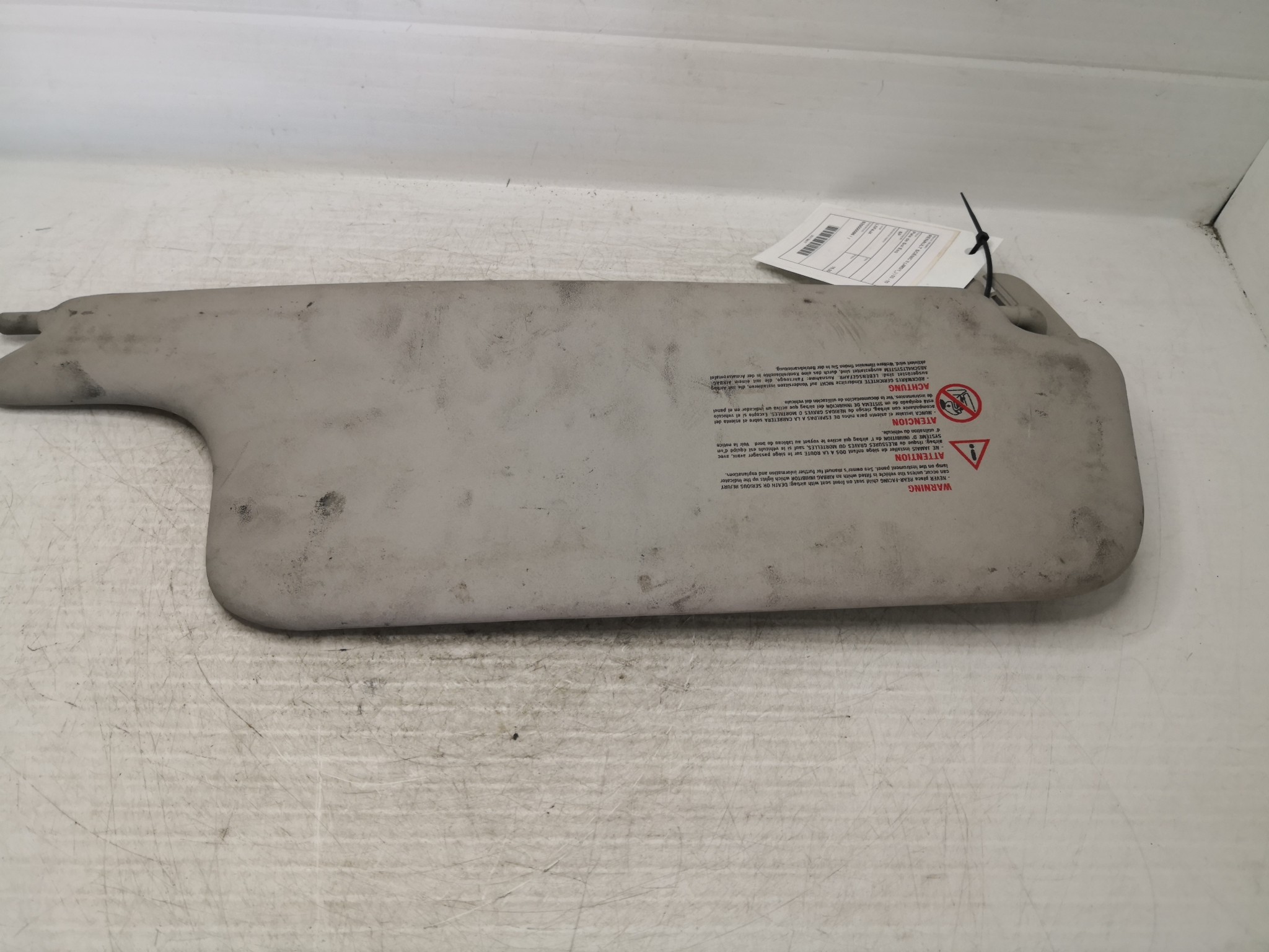 Pala de Sol Esq RENAULT - ID S_38476