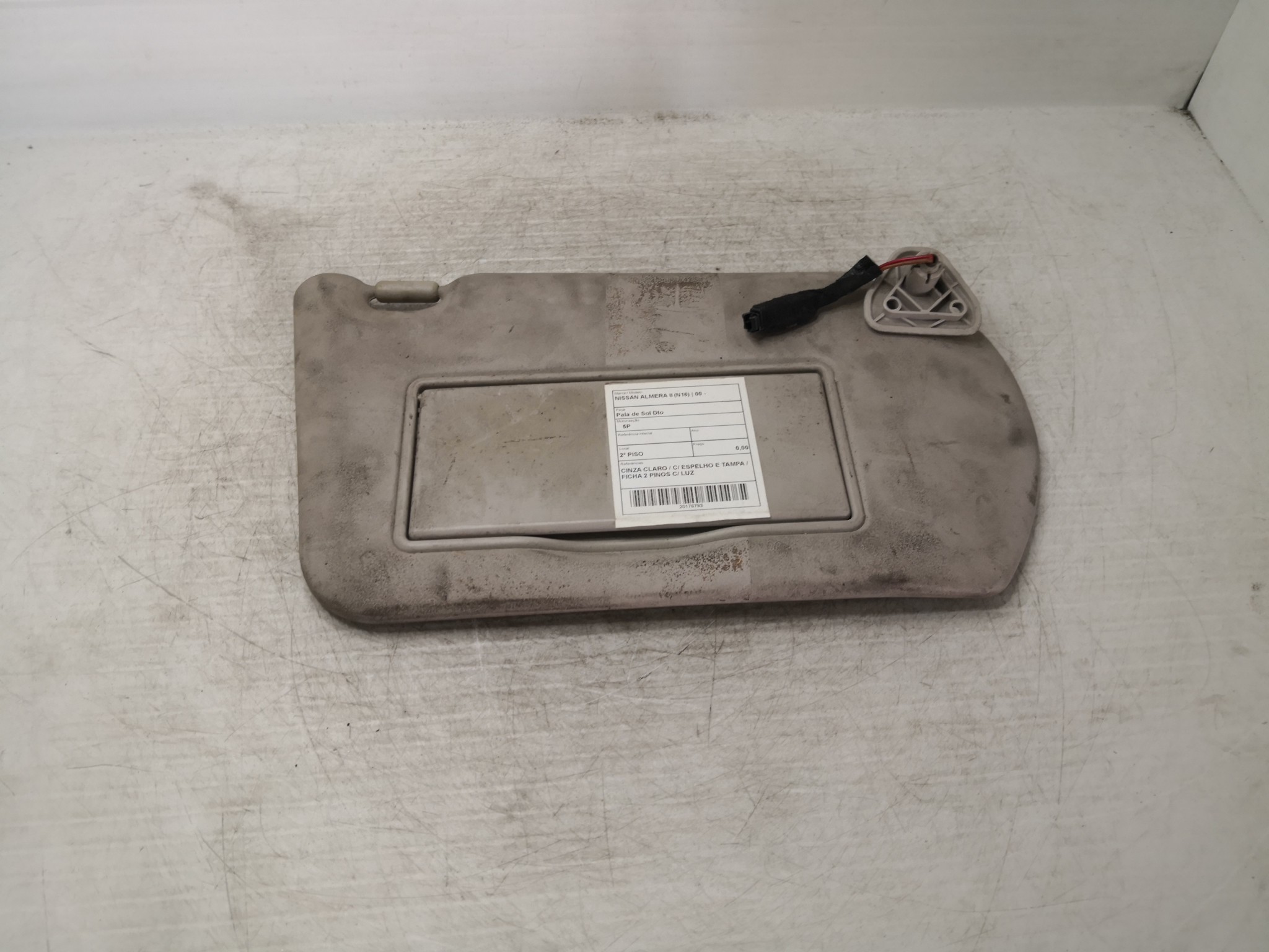 Pala de Sol Dto NISSAN - ID S_36792