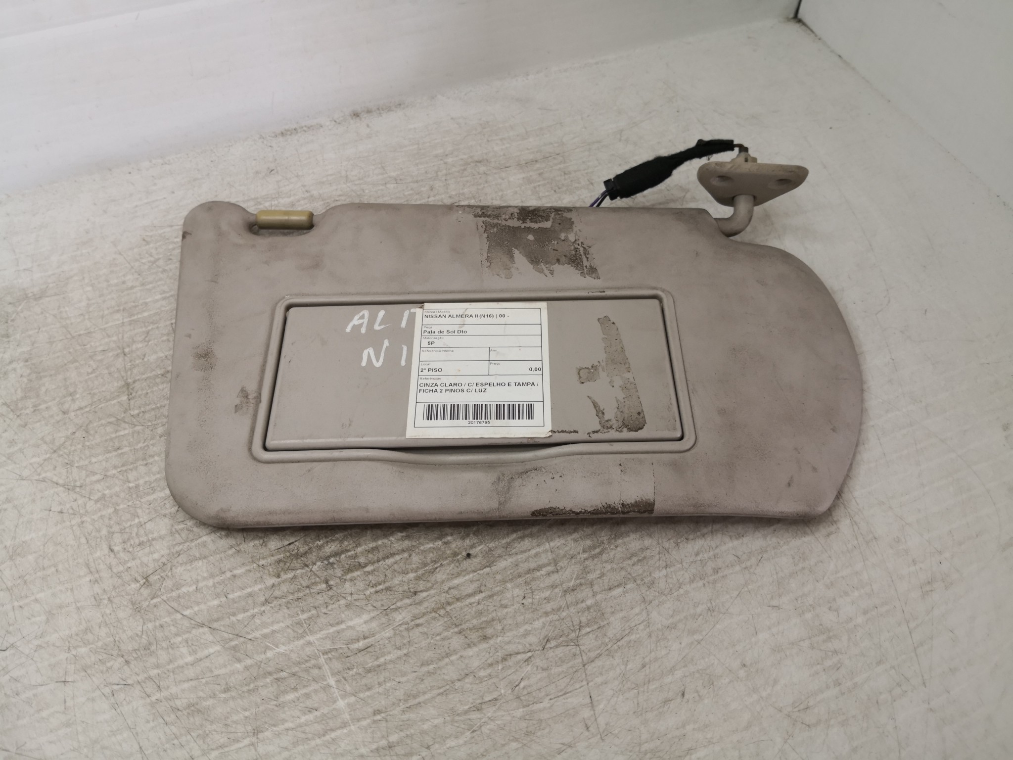 Pala de Sol Dto NISSAN - ID S_36794