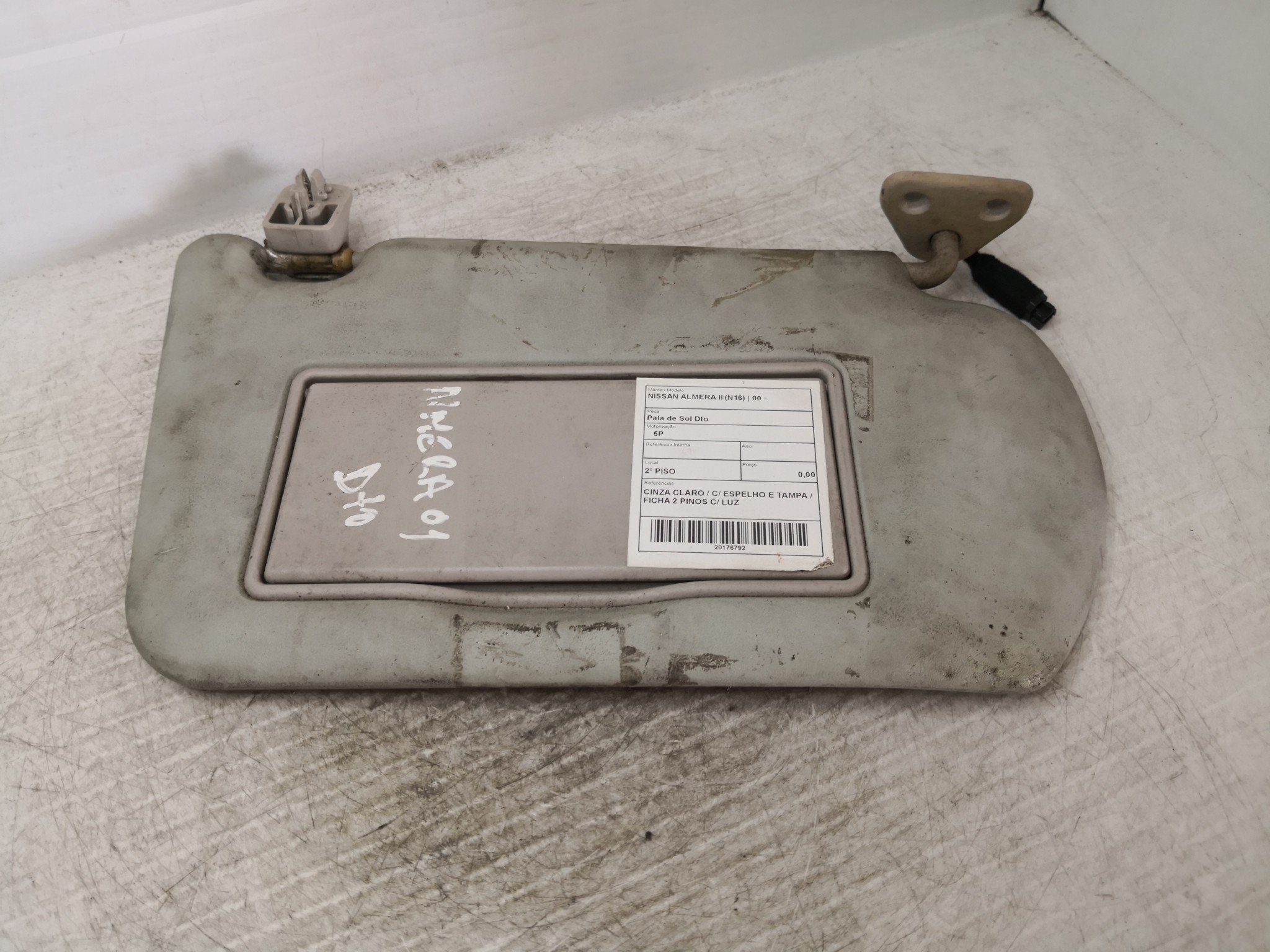 Pala de Sol Dto NISSAN - ID S_36791