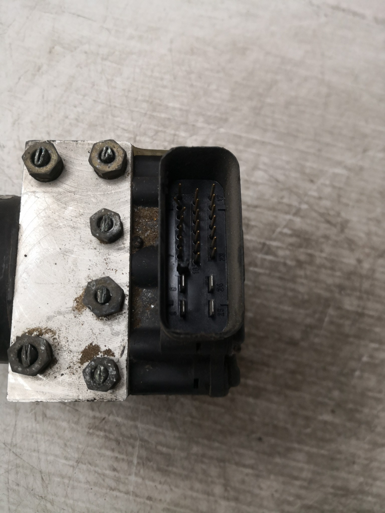 ABS FORD FOCUS três volumes (DFW) | 99 - 09 Imagem-2