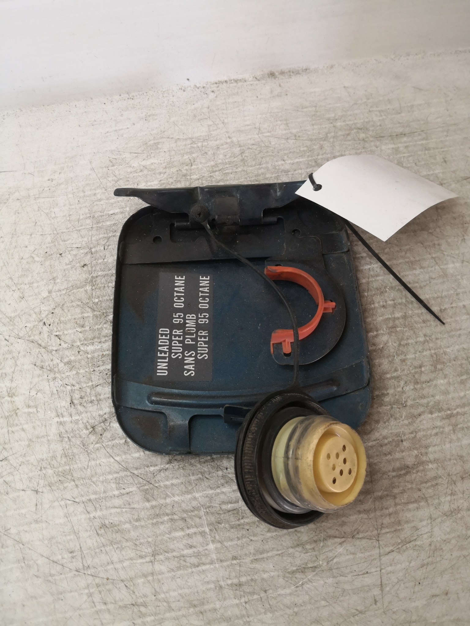 Tampa Exterior de Combustivel NISSAN MICRA II (K11) | 92 - 07 Imagem-1