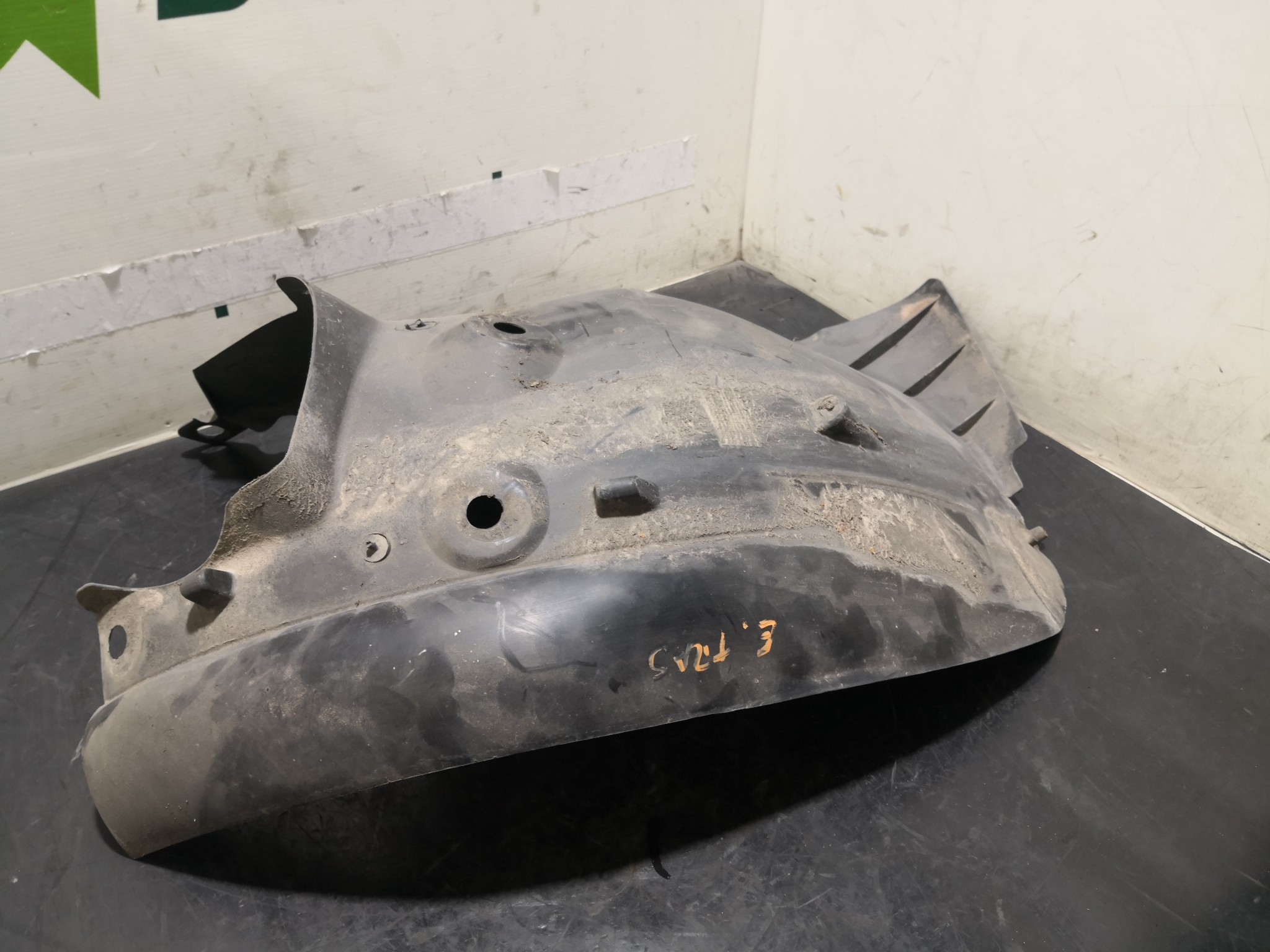 Cave de Roda Esq RENAULT CLIO Grandtour (KR0/1_) | 08 -  Imagem-2