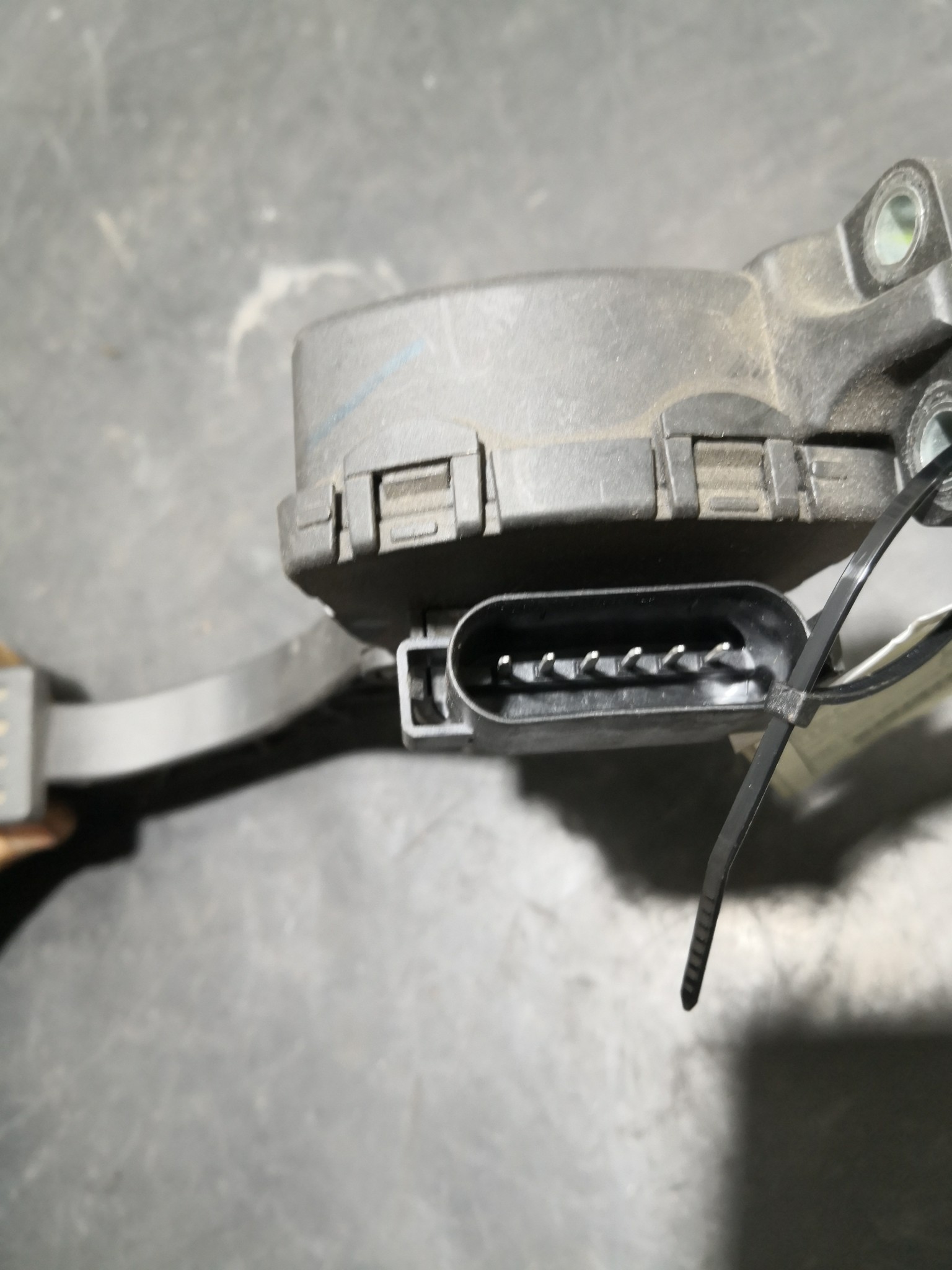 Pedal Potenciometro Acelerador VOLVO C30 (533) | 06 - 13 Imagem-1