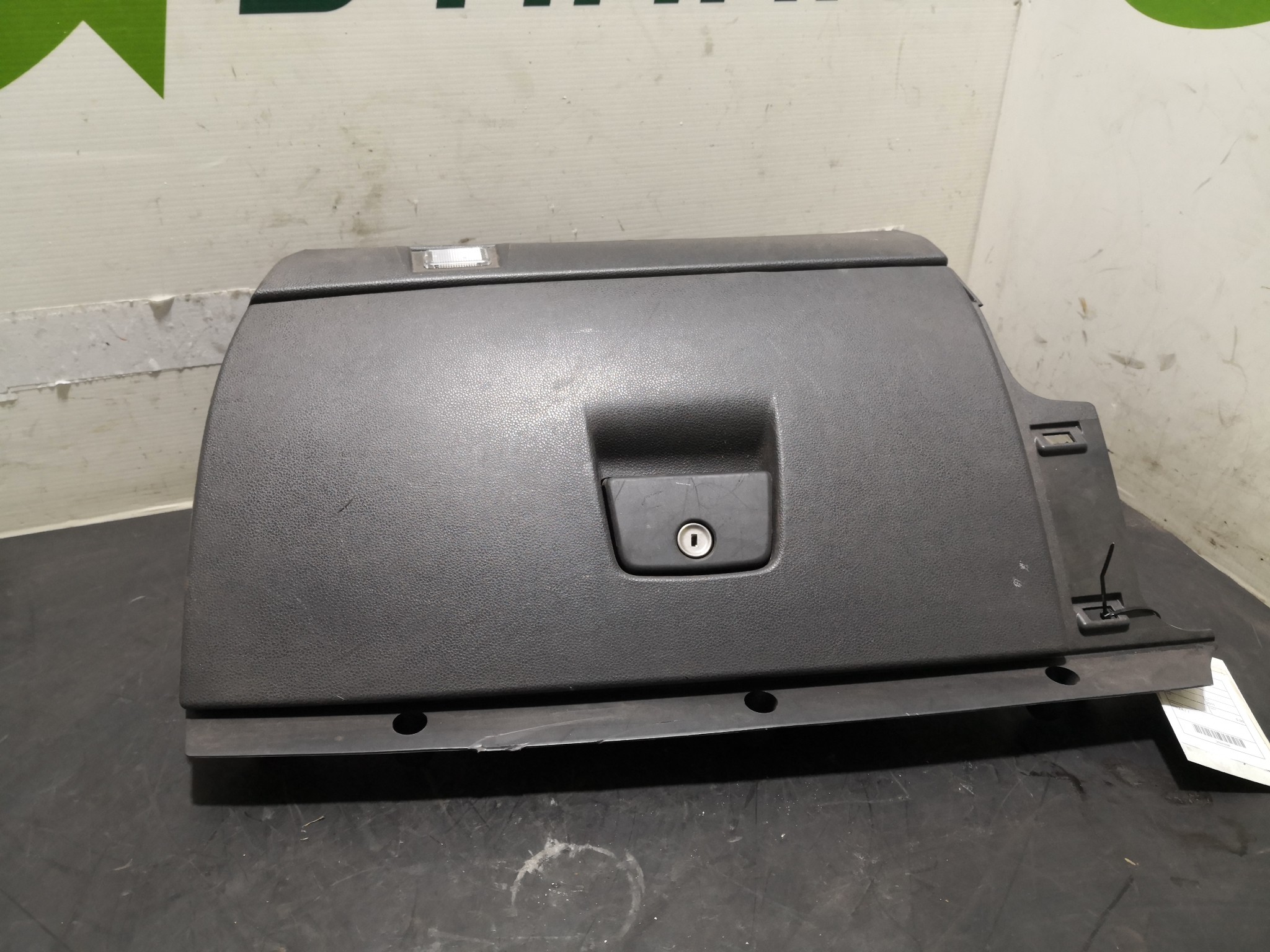 Porta Luvas VOLVO - ID S_103225