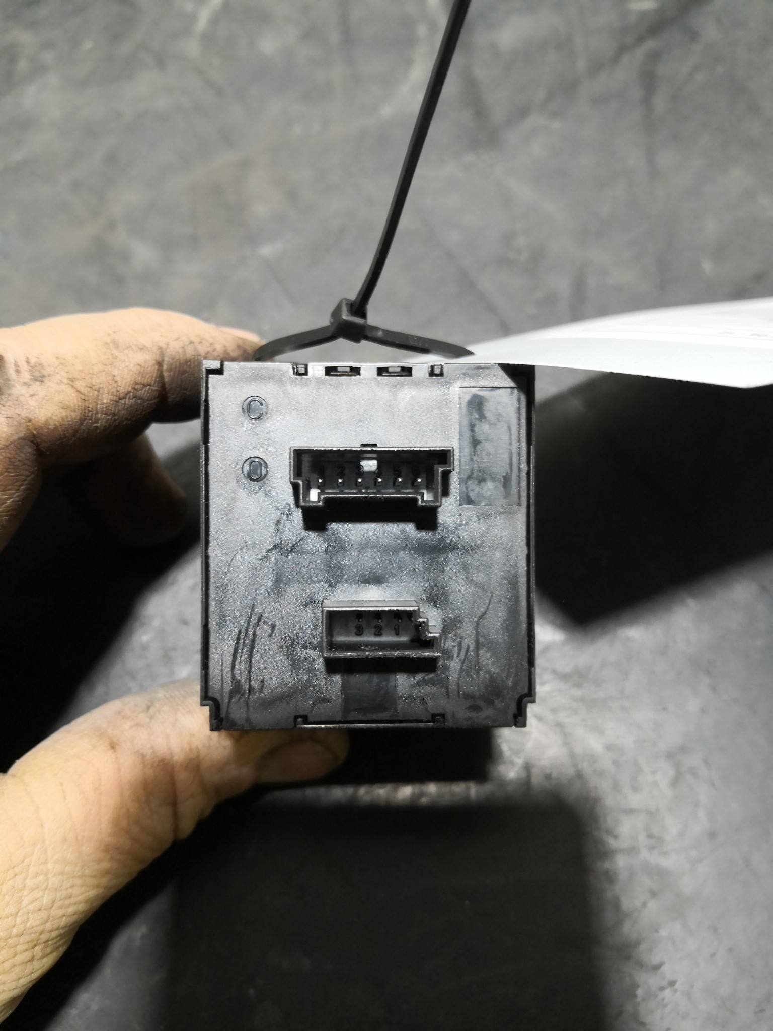 Botão 4 Piscas BMW 3 (E90) | 04 - 12 Imagem-1